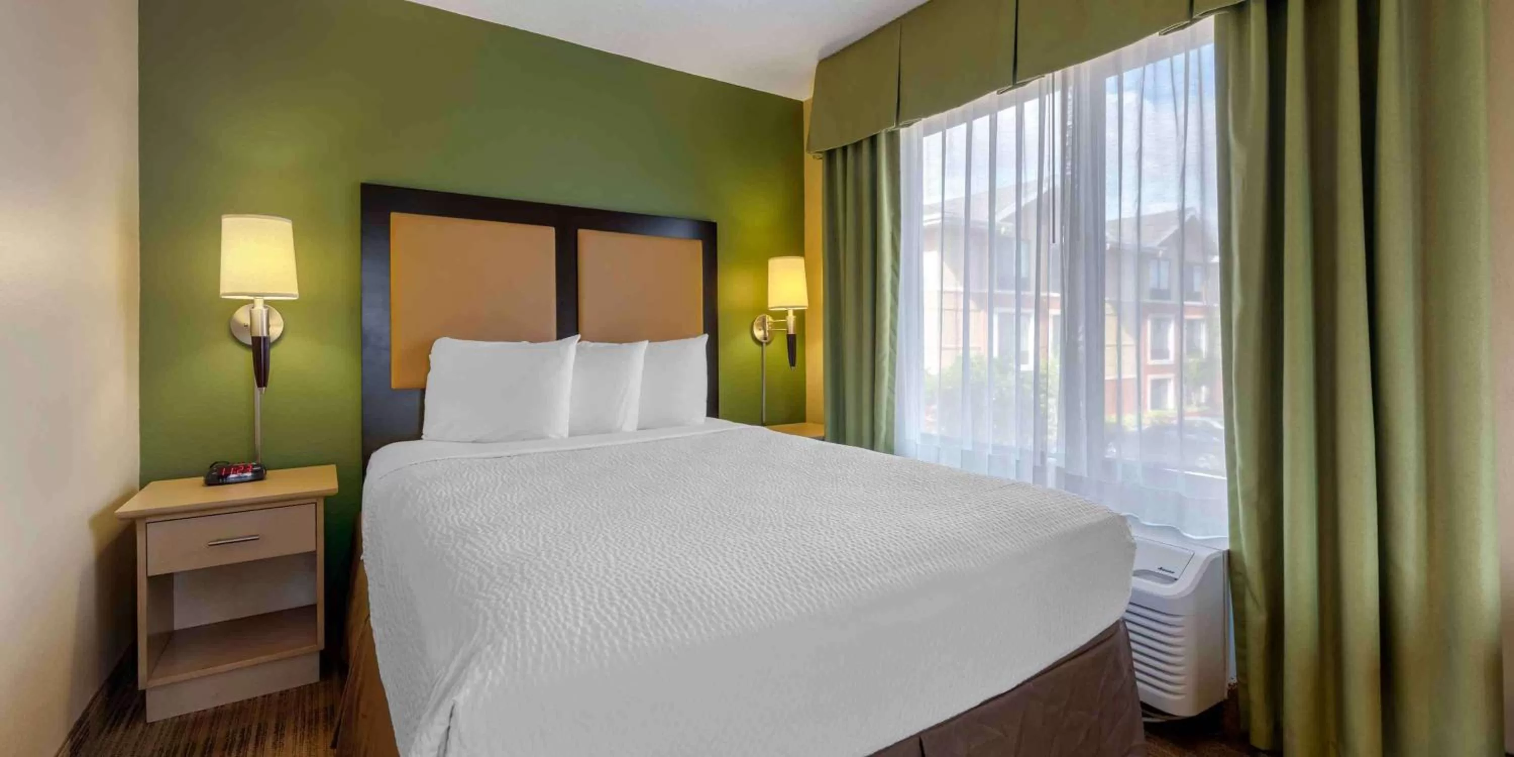 Bedroom, Bed in Extended Stay America Suites - Orlando - Orlando Theme Parks - Vineland Rd