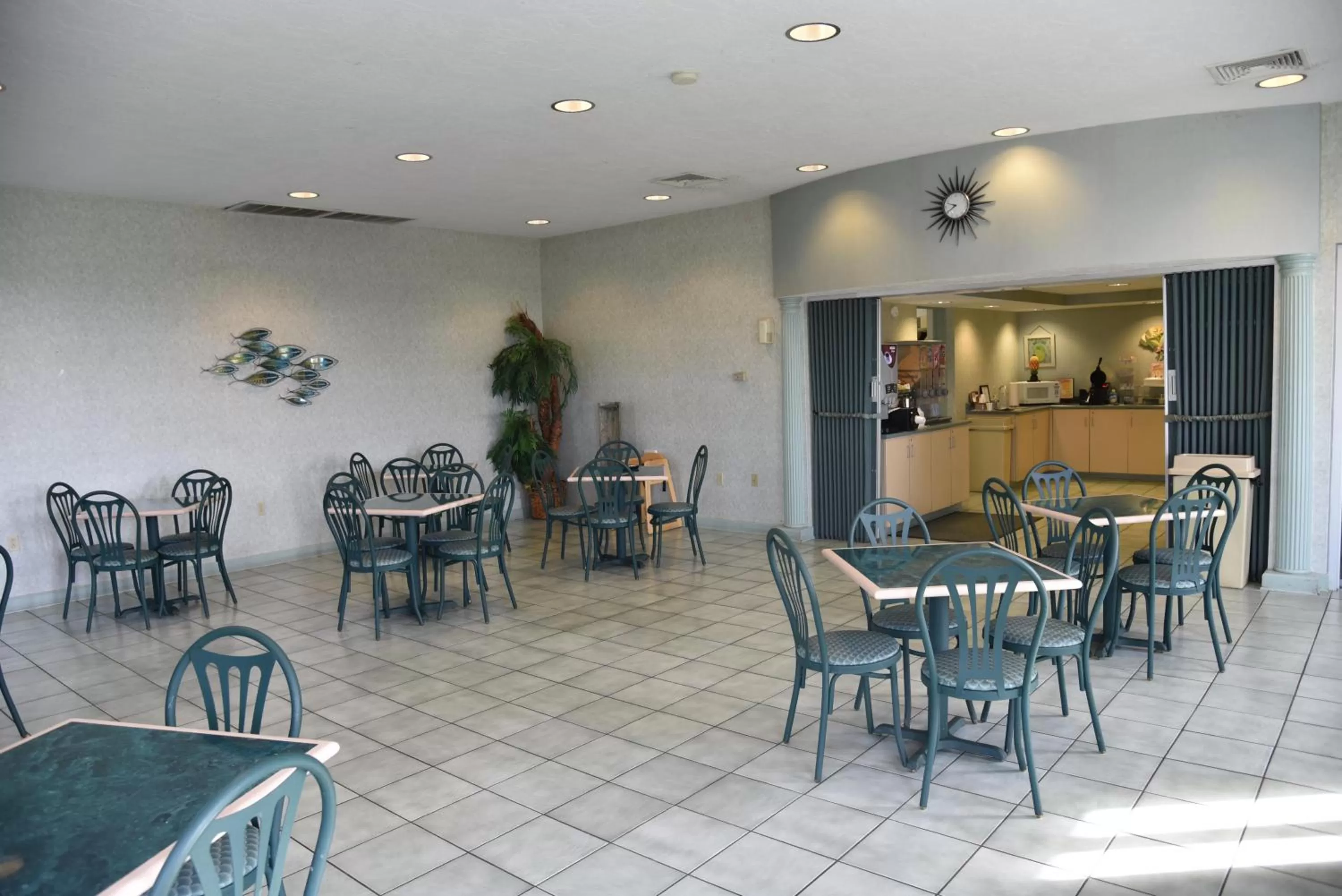 Breakfast in Hospitality House Union City I 69 US 51, TN