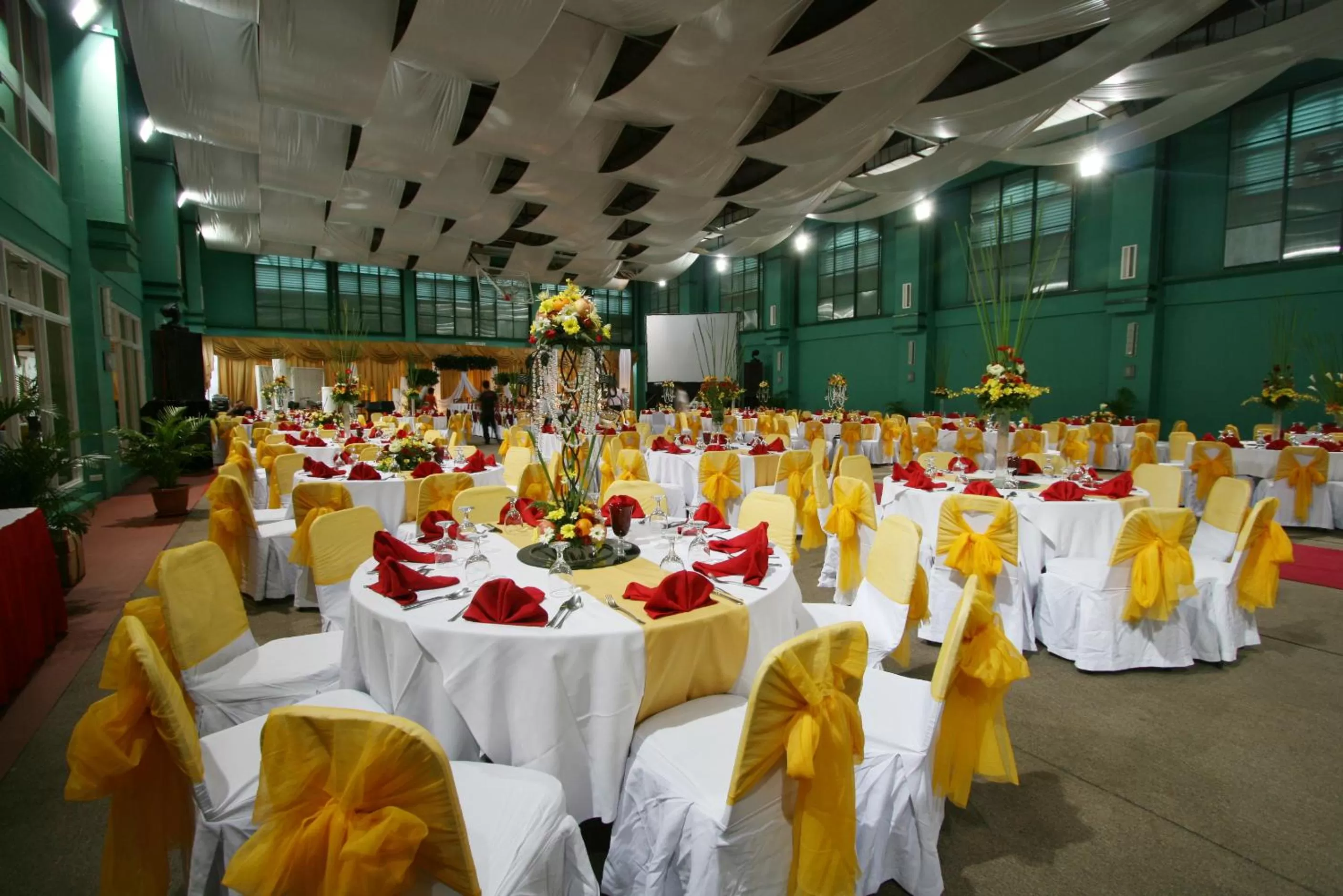 Banquet/Function facilities in Crown Regency Suites Mactan