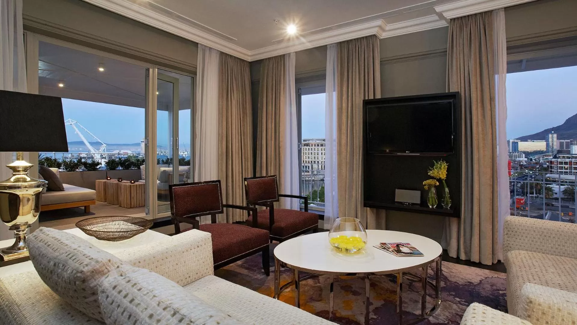 Queen Victoria Hotel by NEWMARK