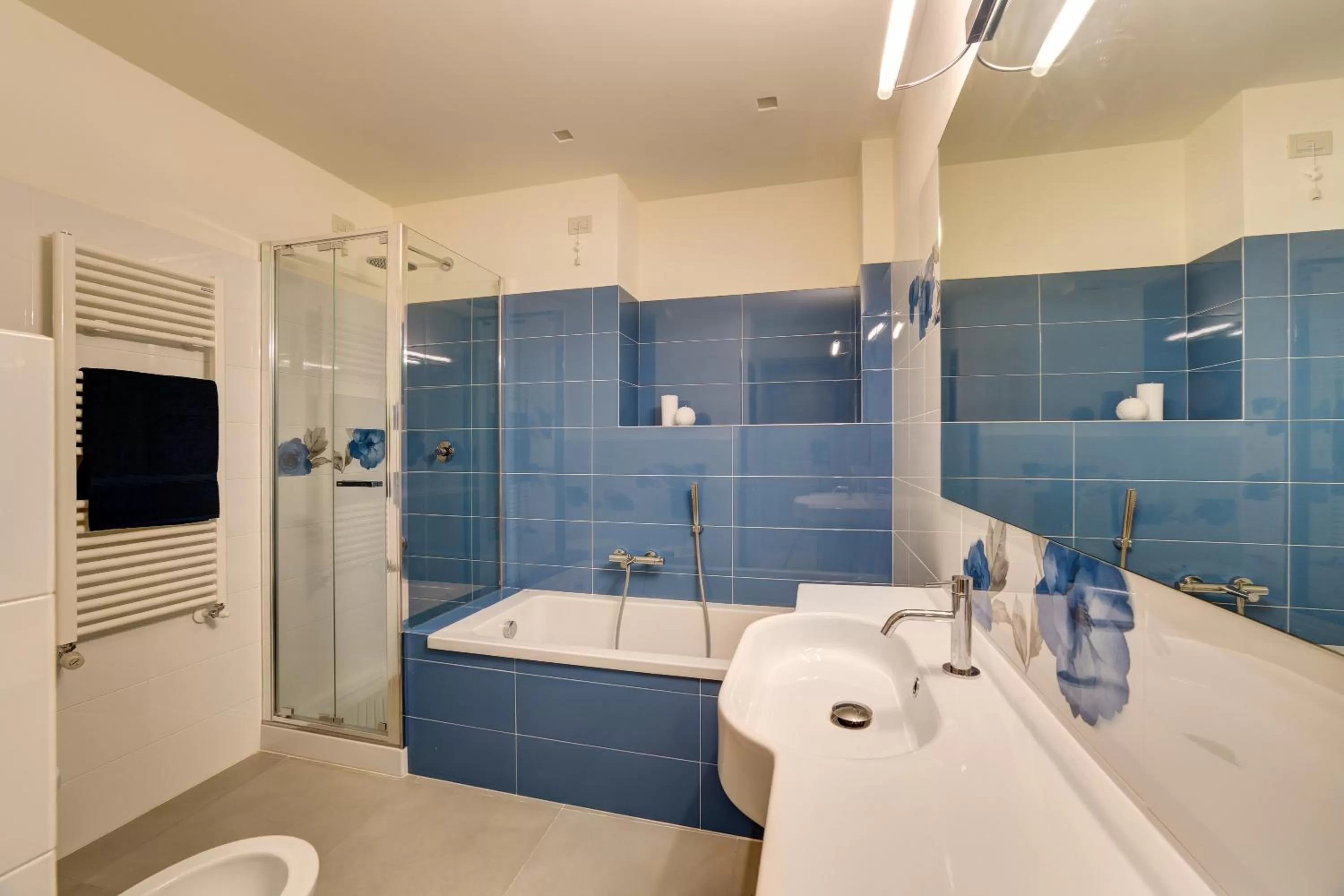 Bathroom in Palazzo Mannaioni Suites