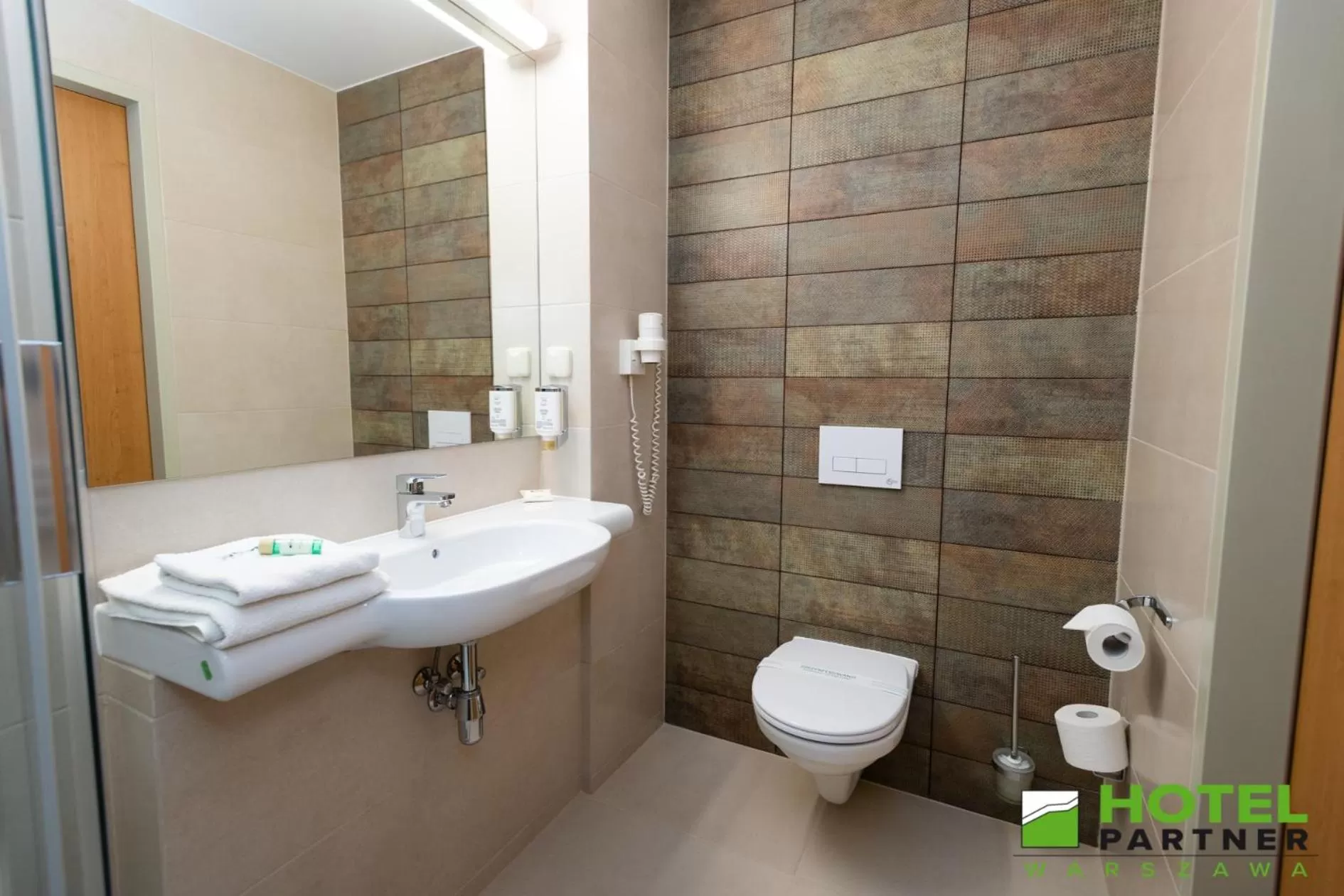 Bathroom in Hotel Partner