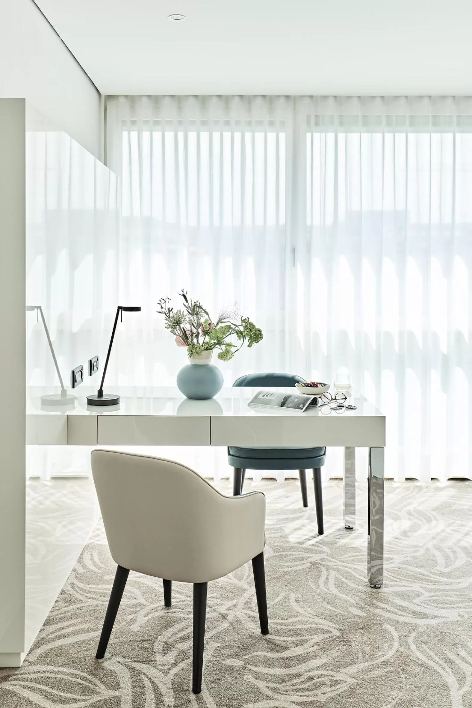 Photo of the whole room in SIDE, Hamburg, a Member of Design Hotels