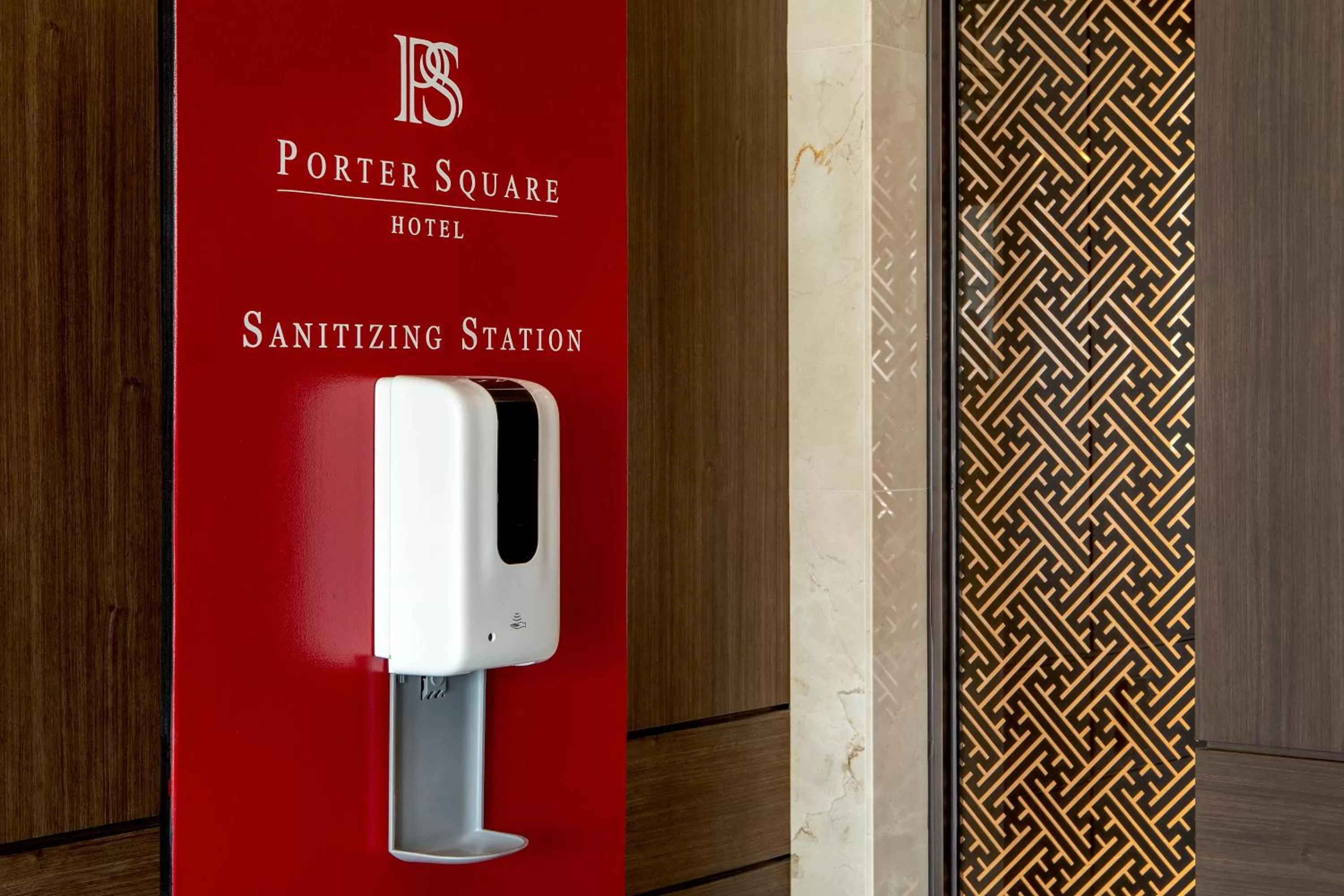 Lobby or reception in Porter Square Hotel