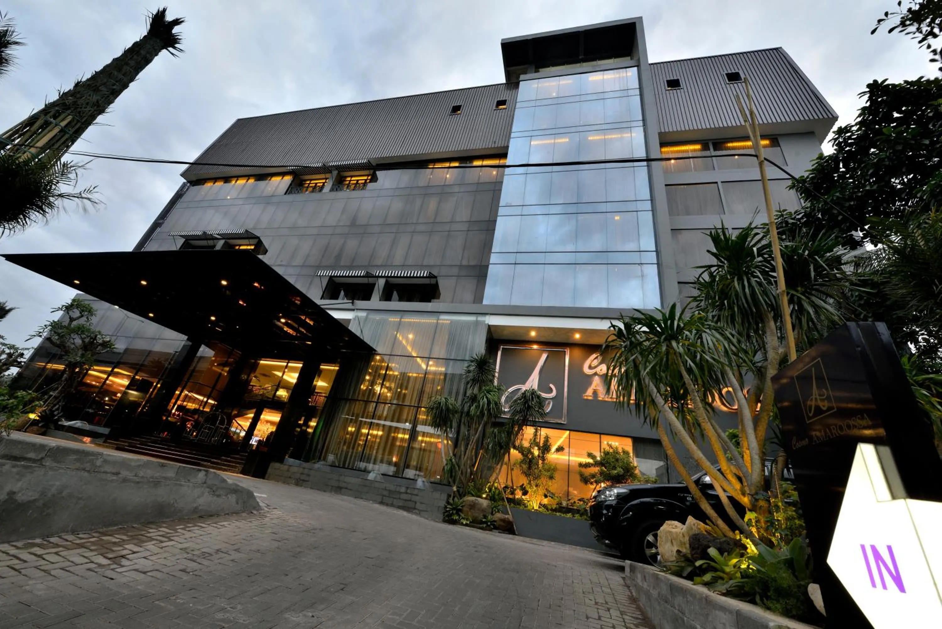 Property building in Amaroossa Cosmo Jakarta