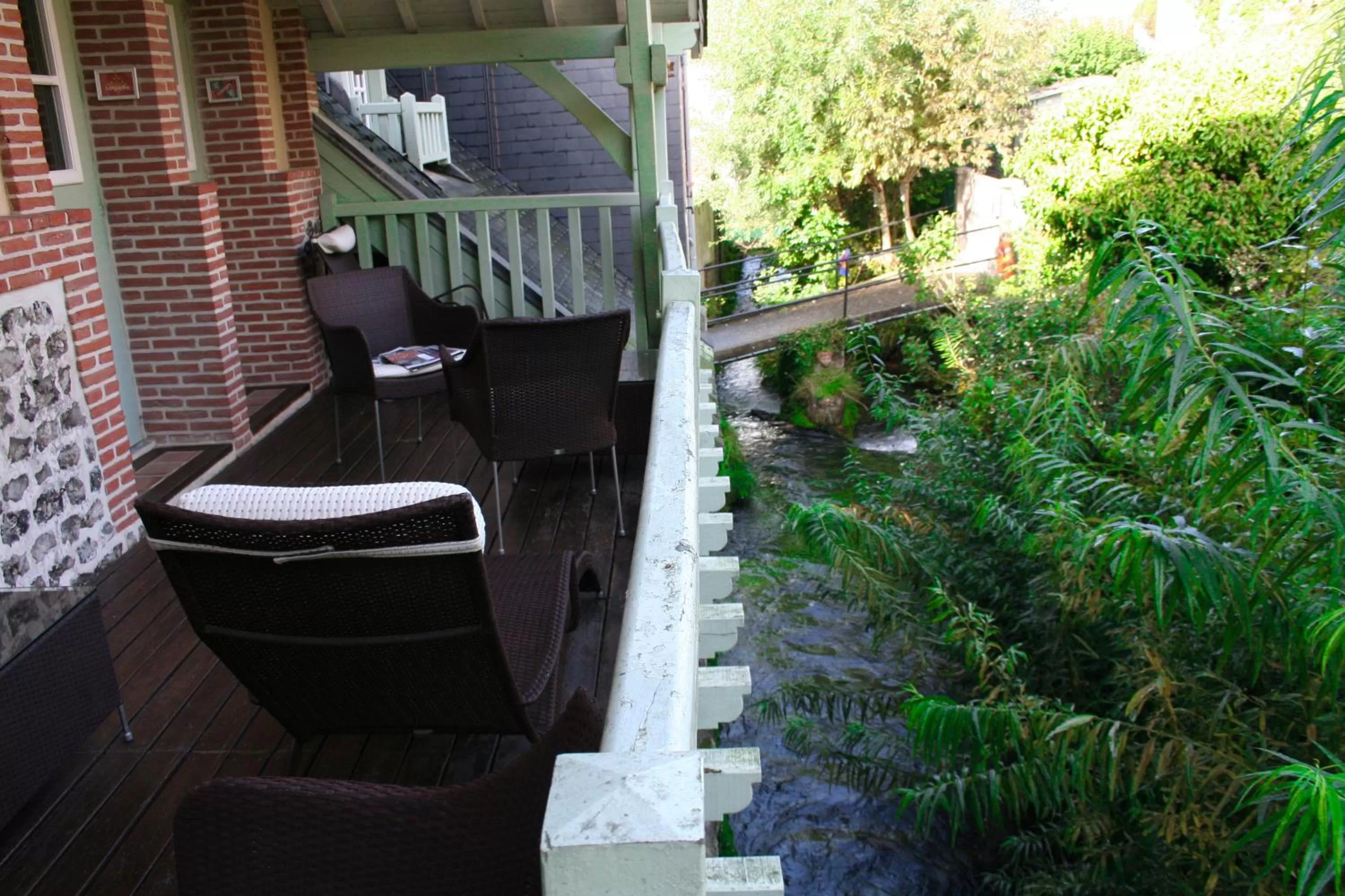 Balcony/Terrace in Relais Hôtelier Douce France