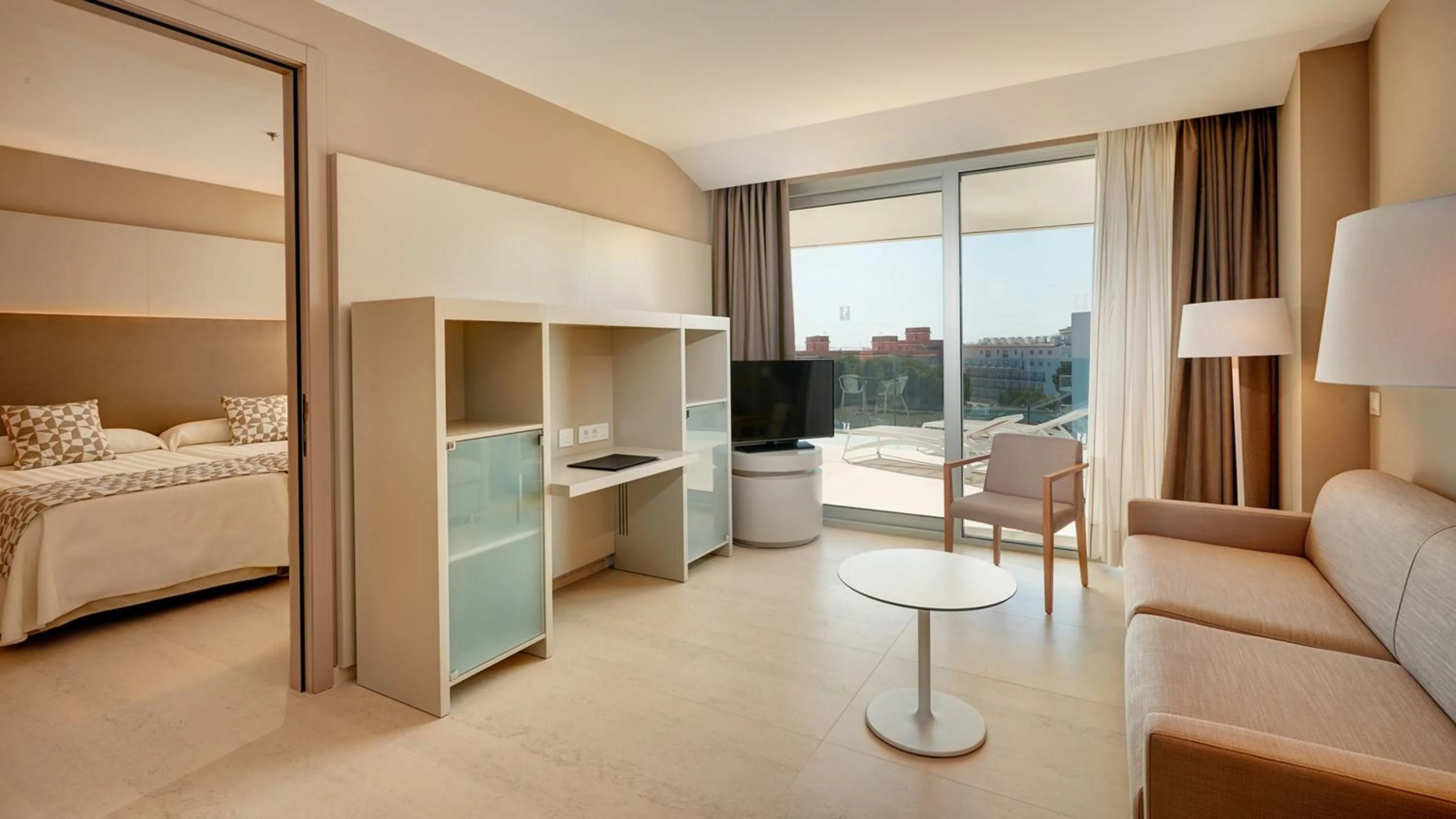 TV and multimedia, Bed in Hipotels Gran Playa de Palma