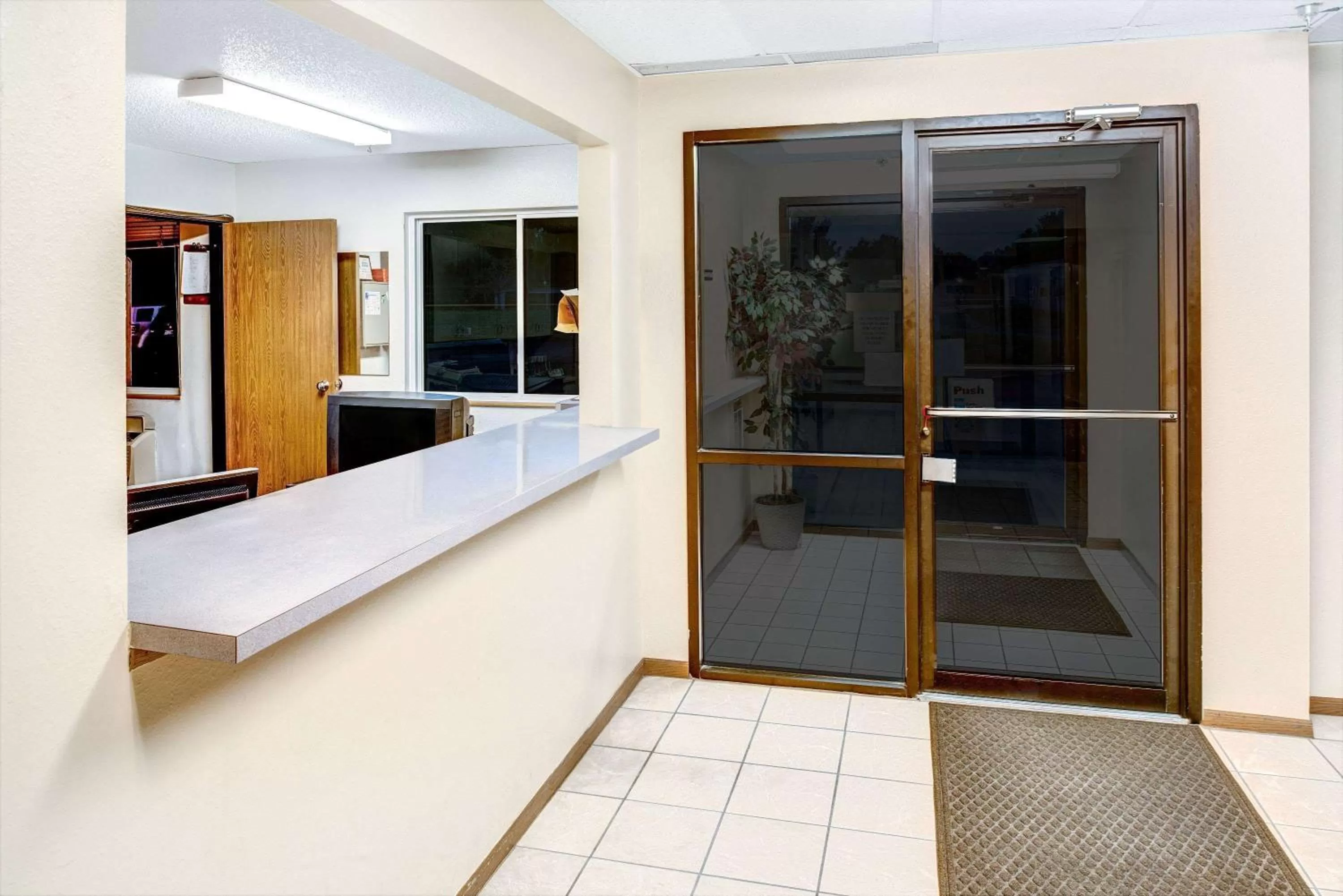 Lobby or reception in Super 8 by Wyndham Blair