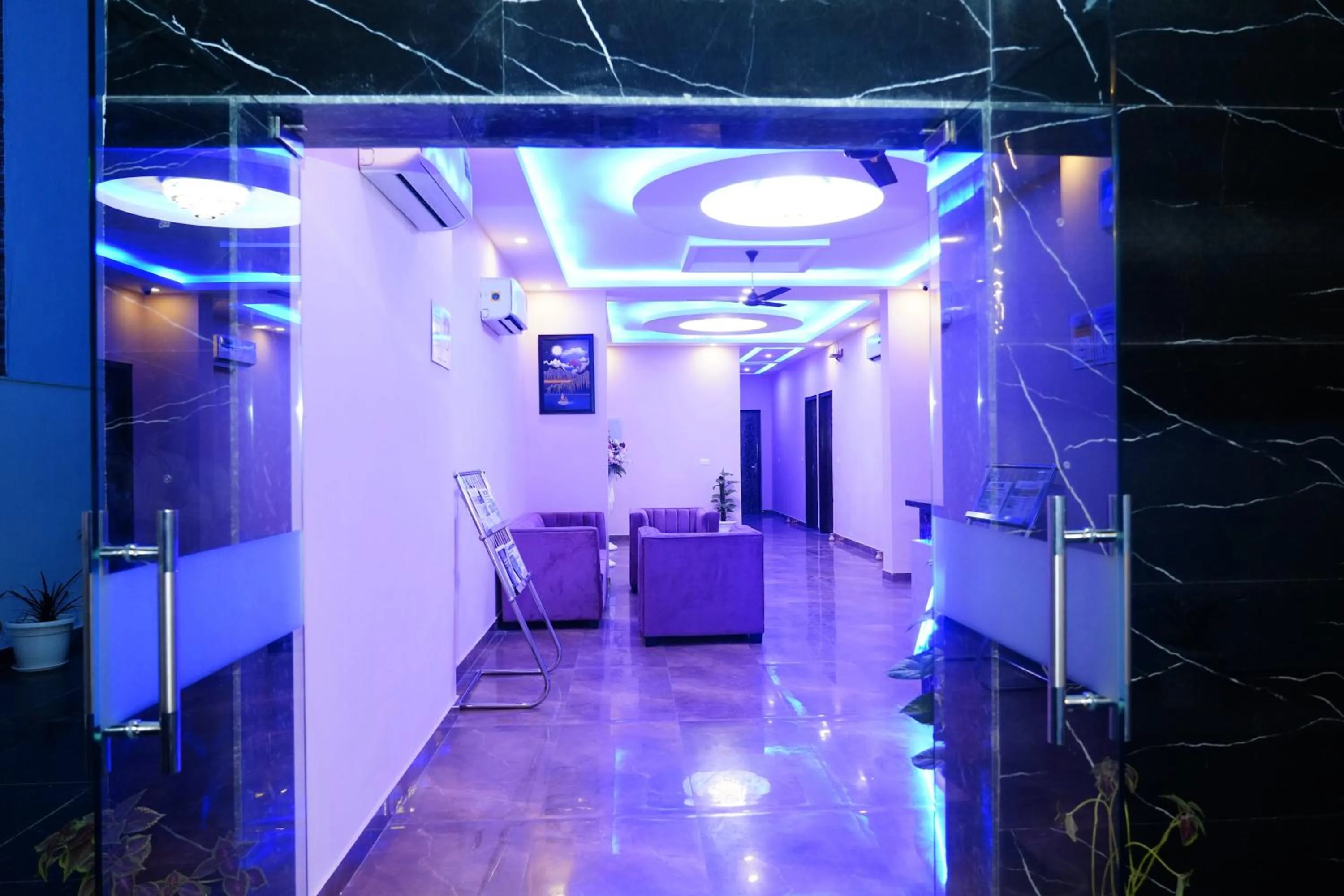 Lounge or bar in ExpoMart Inn