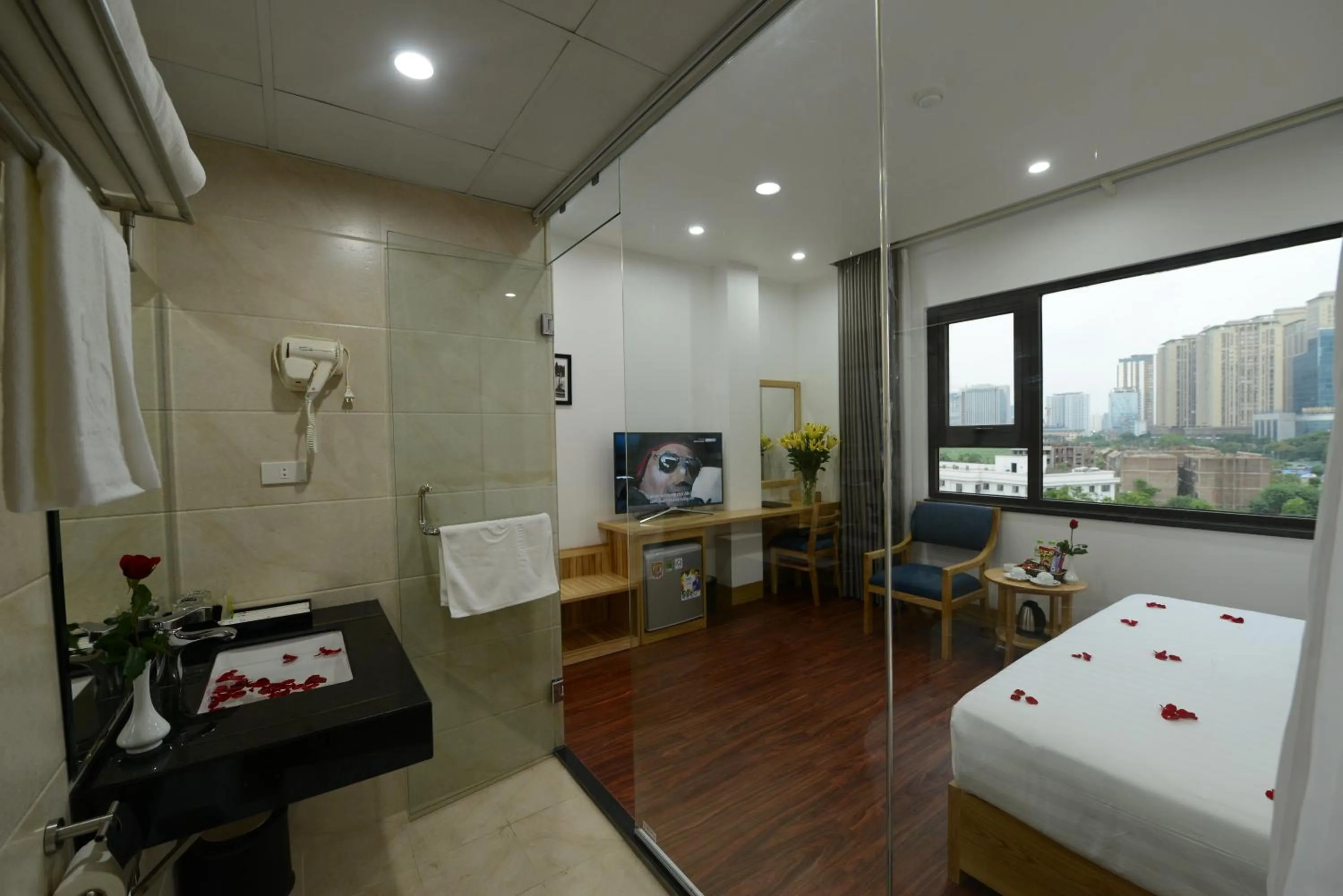 Bed in Blue Hanoi Inn City Hotel