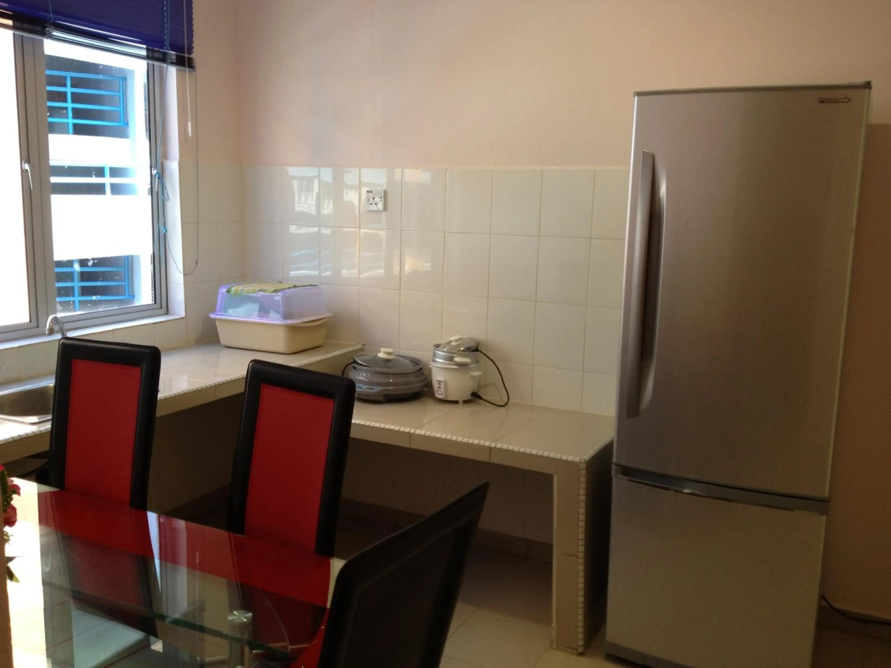 Photo of the whole room in Venice Inn