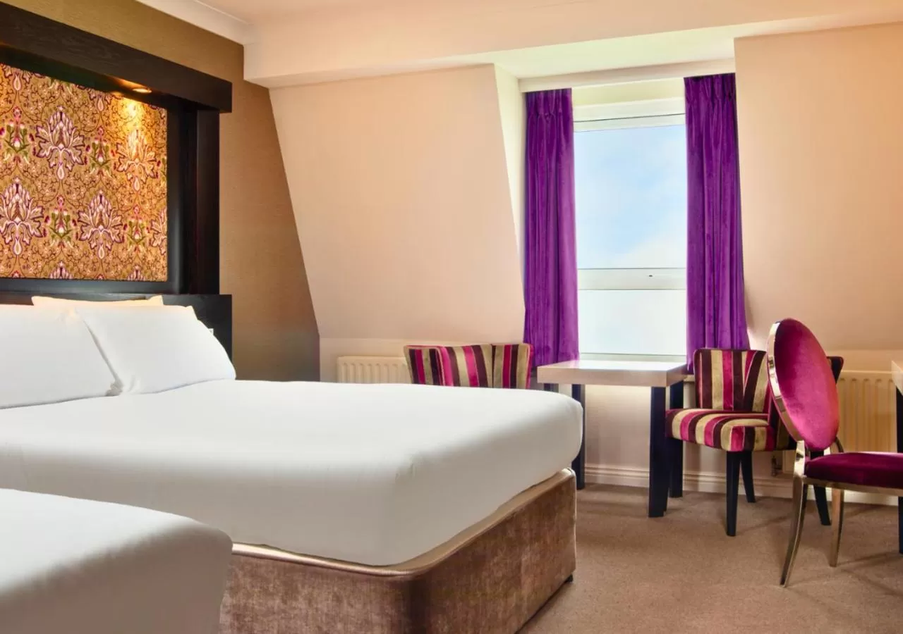 Bed in Flannery's Hotel