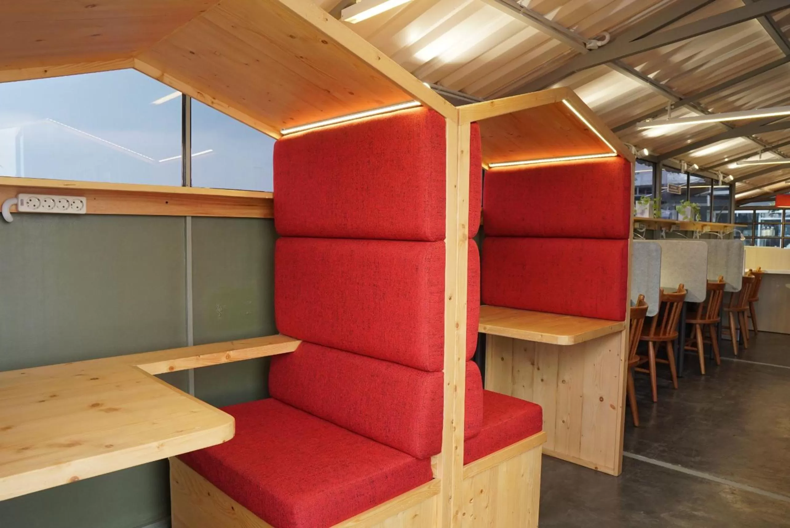 Lounge or bar in Tuju Abuserin Syariah