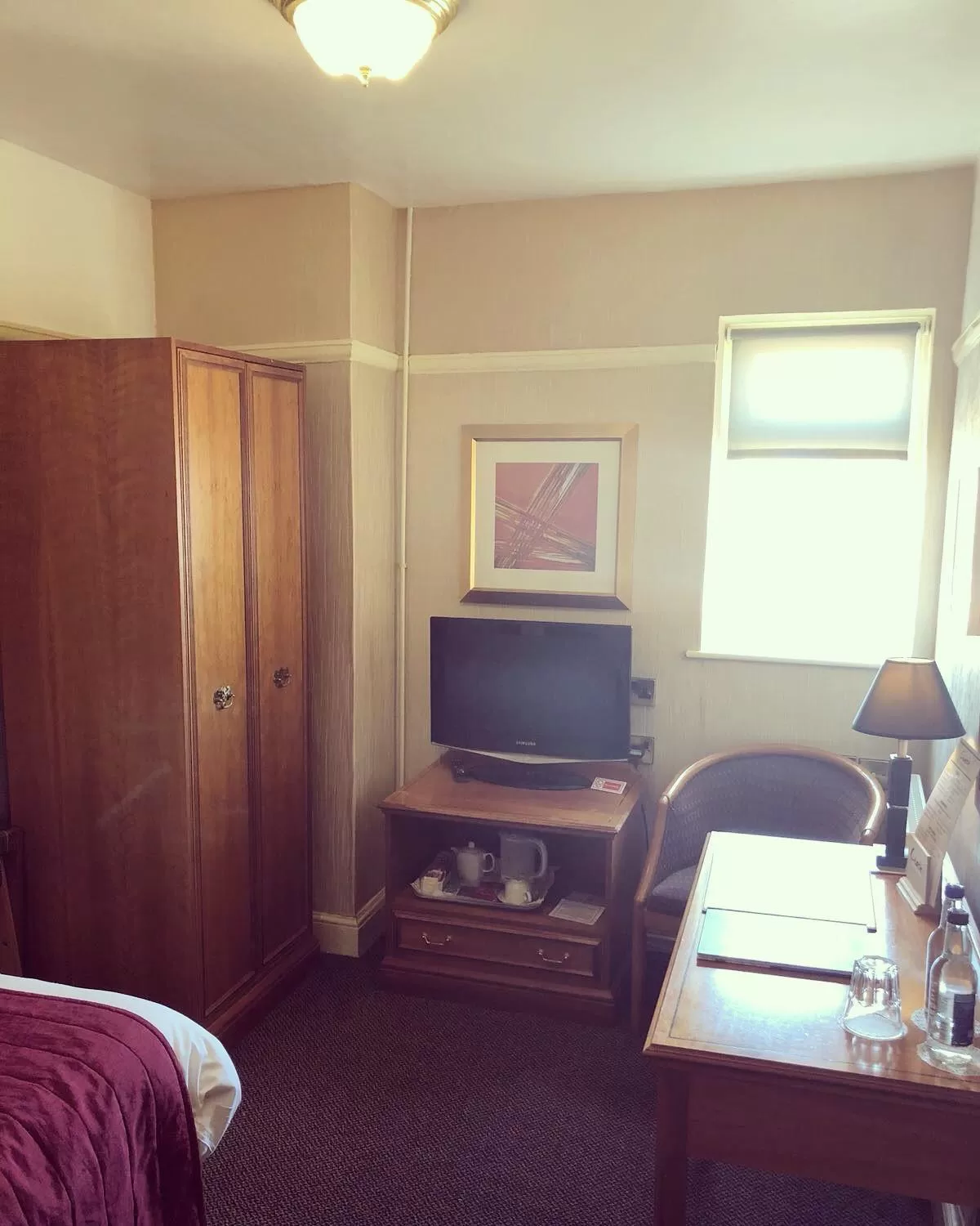 Bed in Hotel Victoria