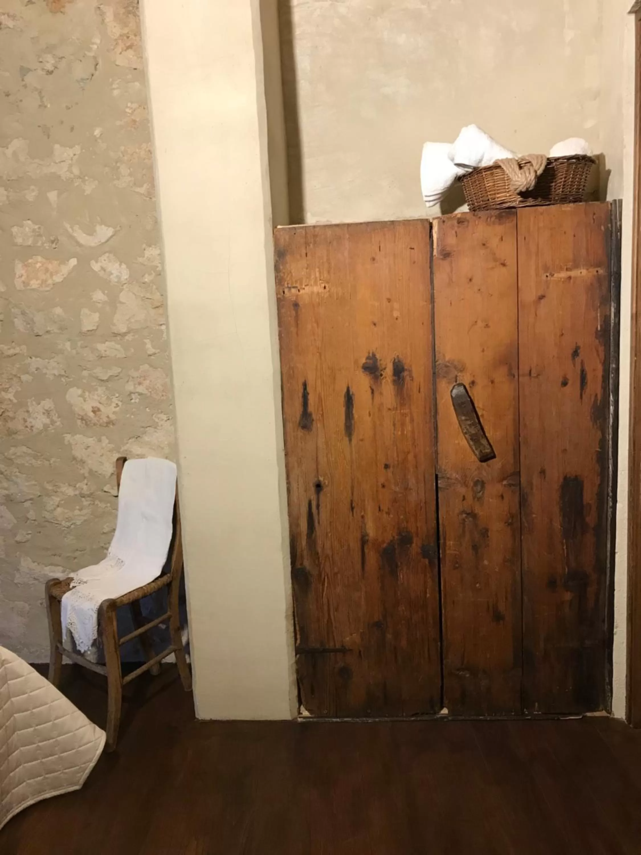 Decorative detail in Charme in Perillis