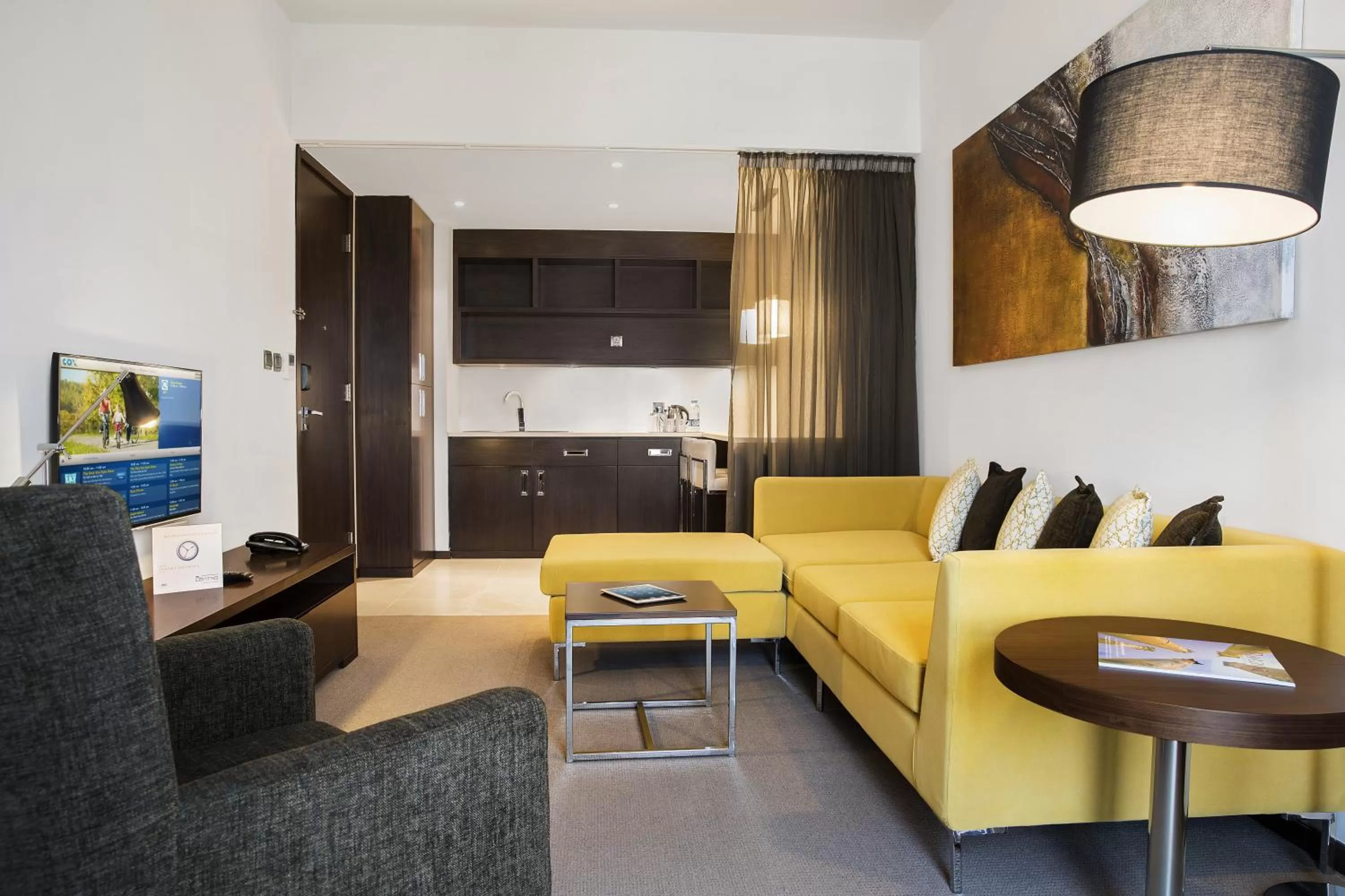 Living room in Centro Shaheen Jeddah by Rotana