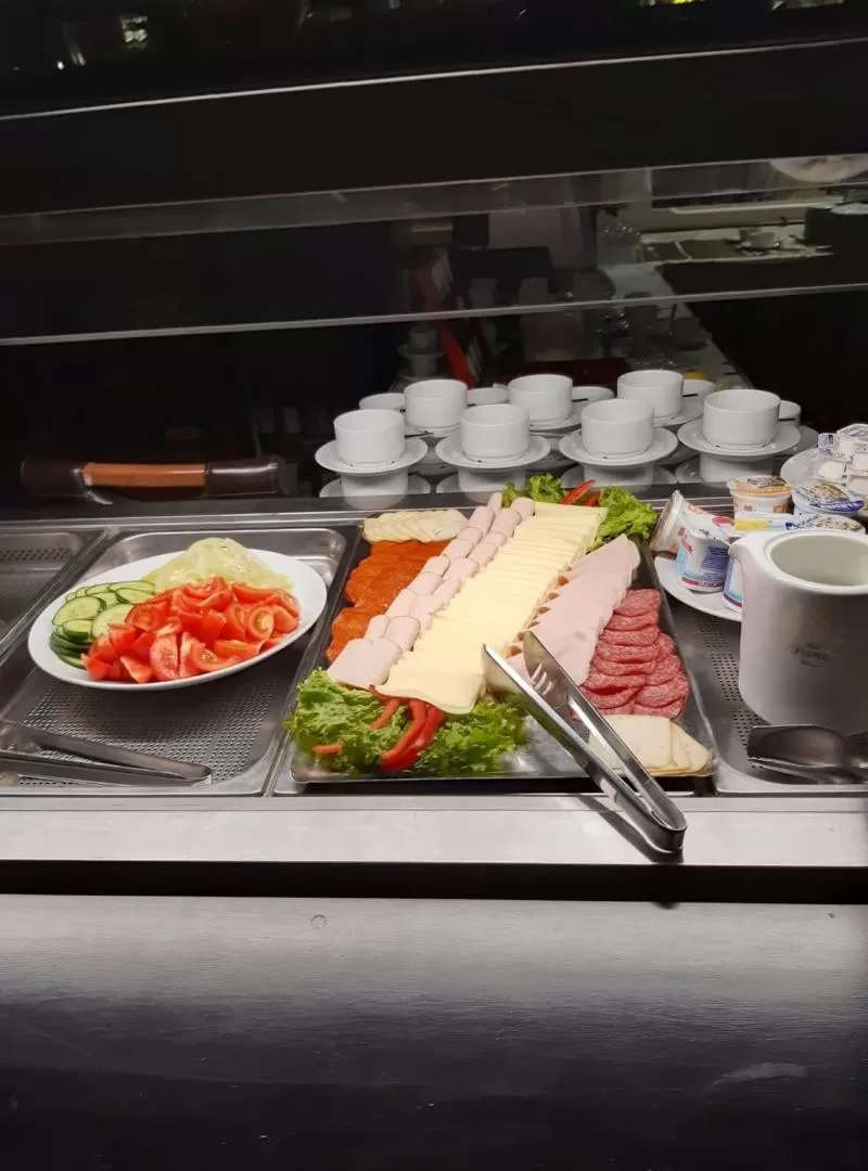 Buffet breakfast in Fiume Hotel