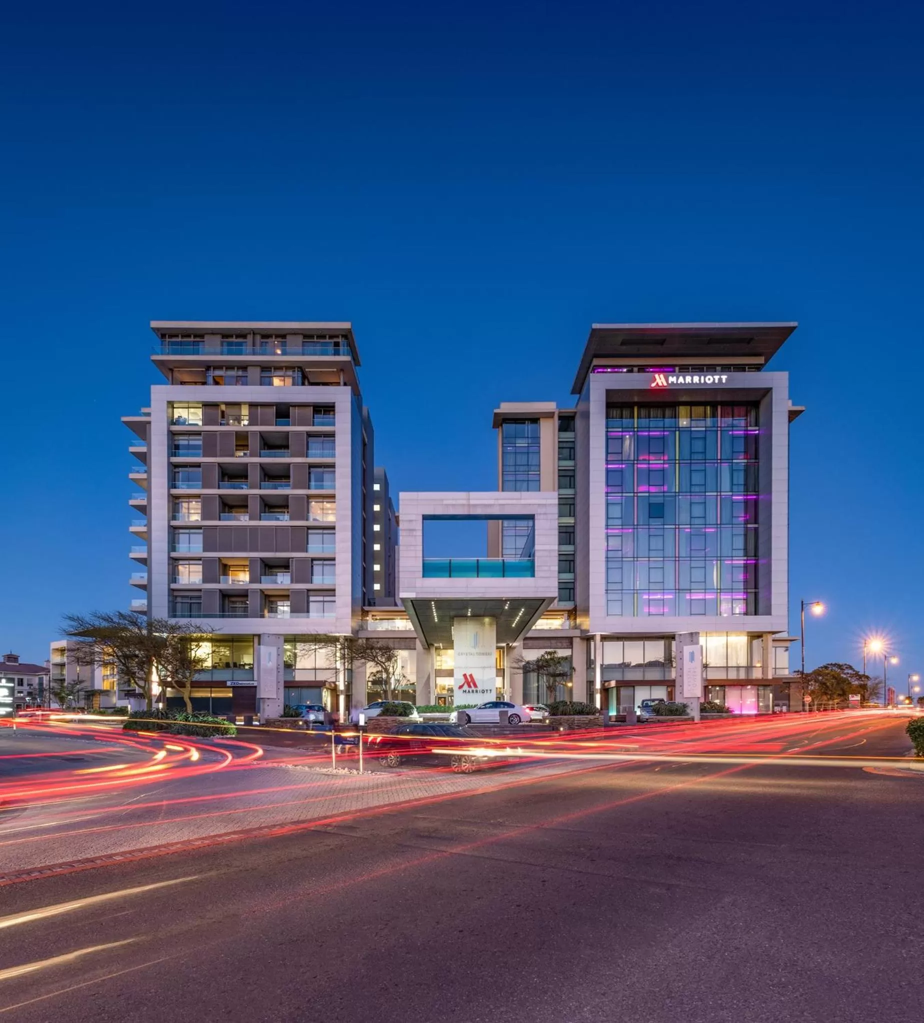 Property building in Cape Town Marriott Hotel Crystal Towers
