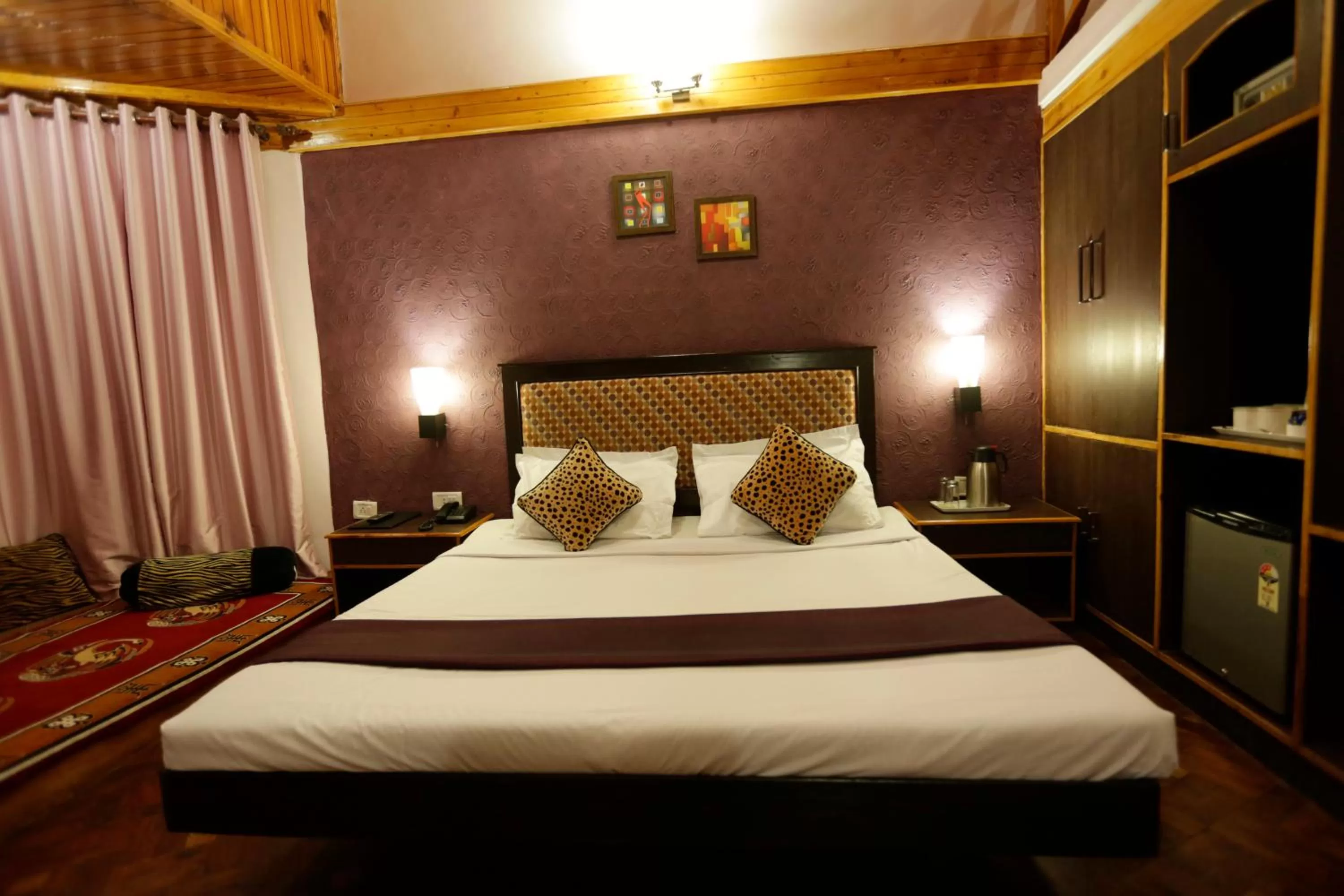 Bed in Snow Valley Resorts & Spa Manali