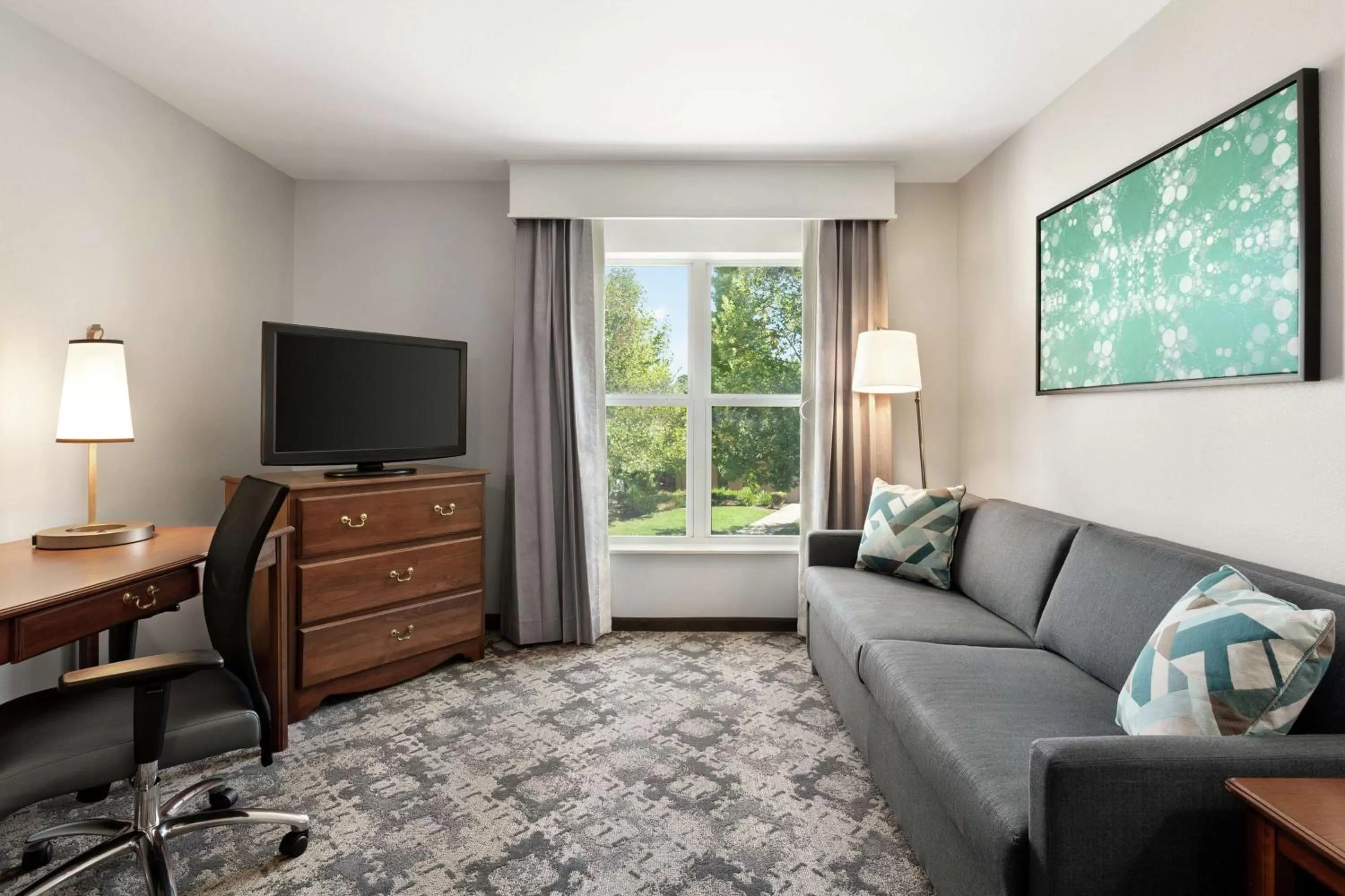 Living room in Homewood Suites by Hilton Sacramento/Roseville