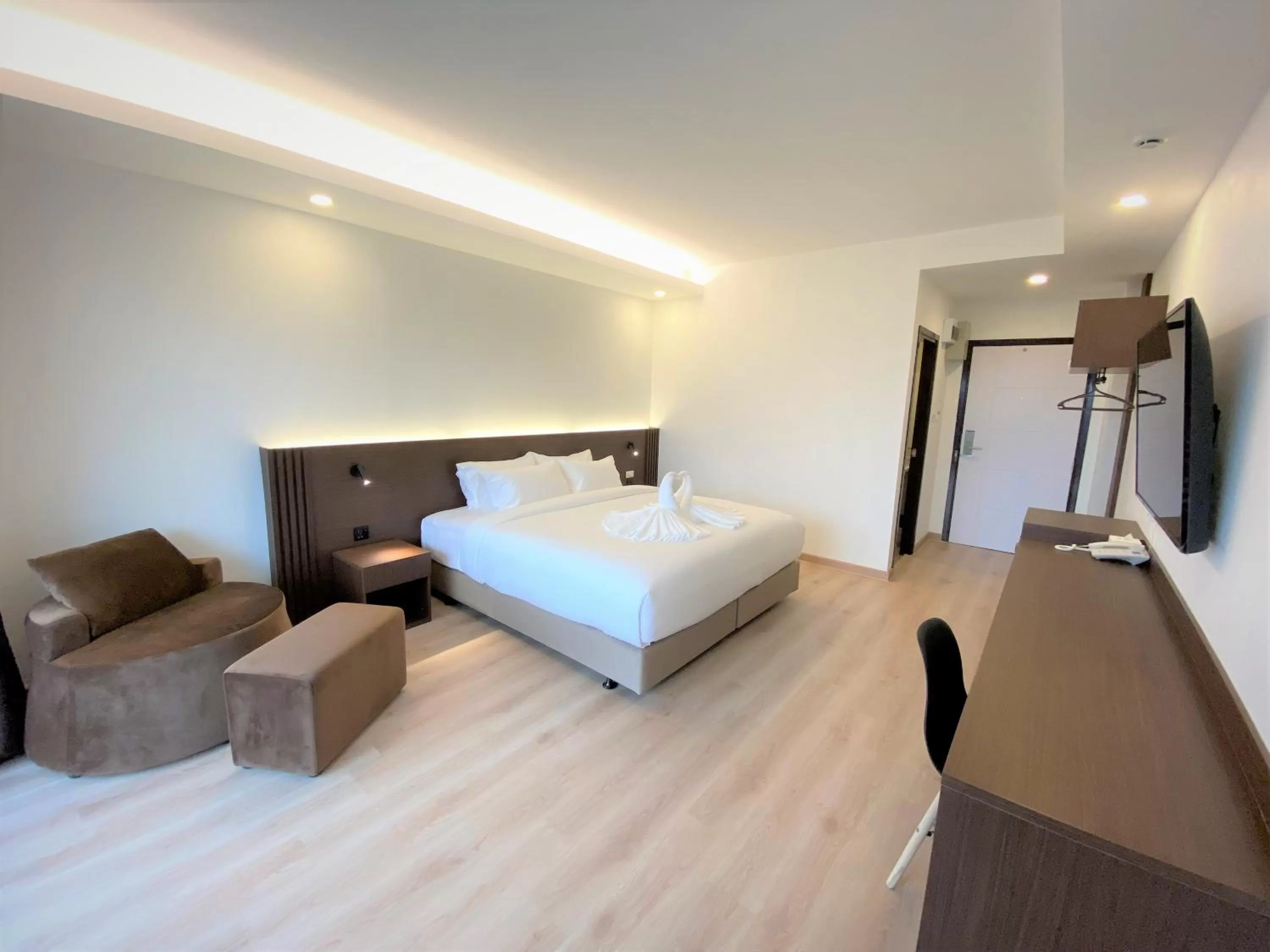 Photo of the whole room, Bed in GEEN Hotel Chonburi