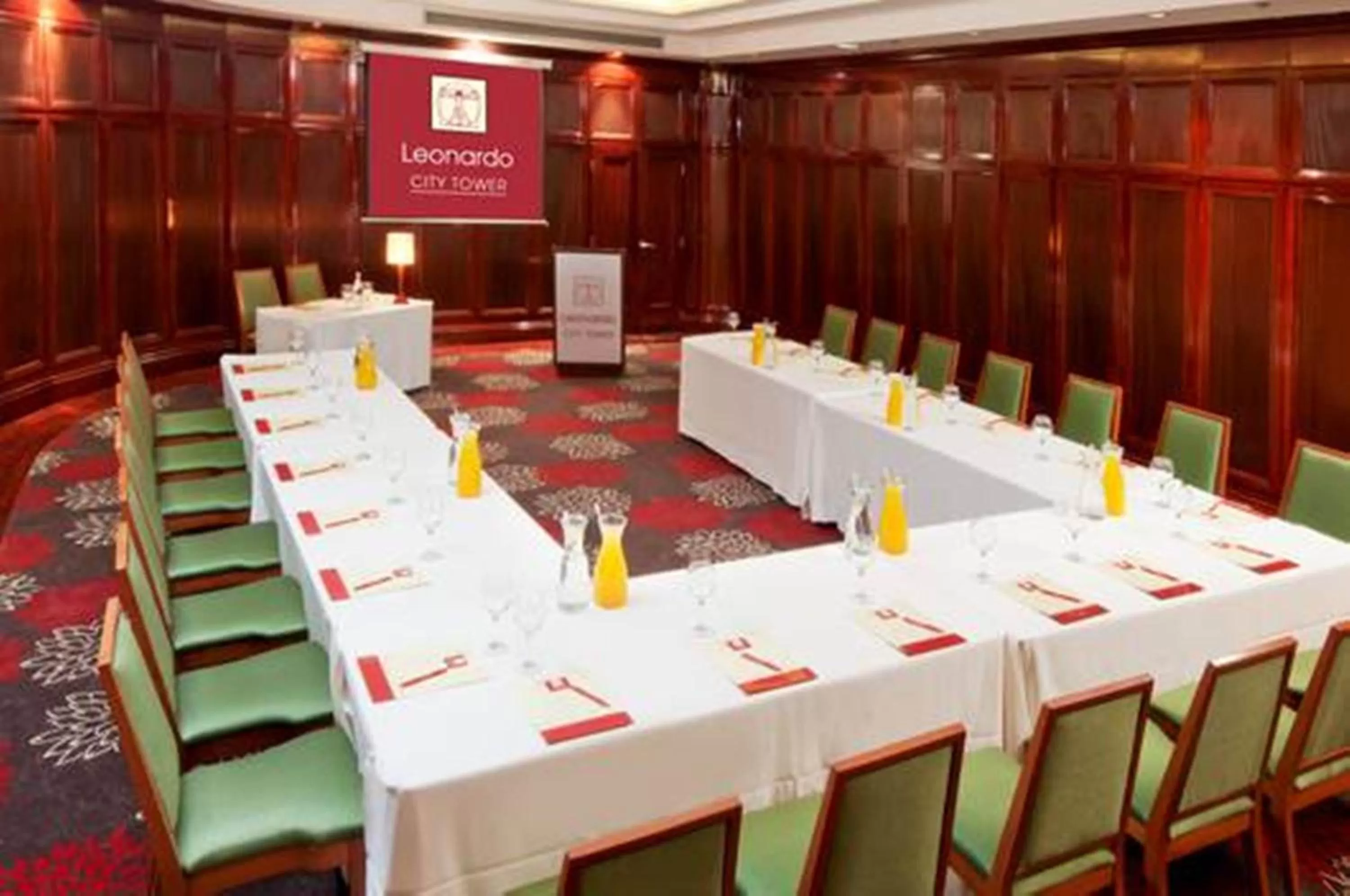 Business facilities in Leonardo City Tower Hotel Tel Aviv