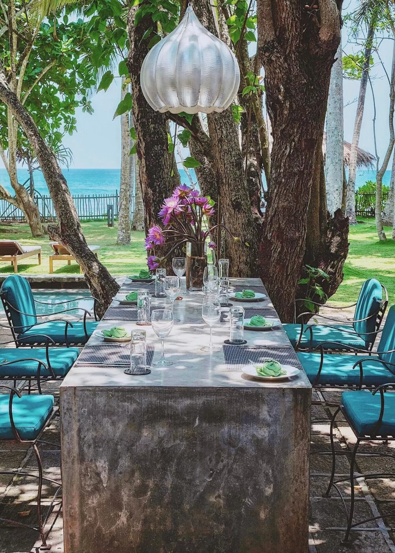 Restaurant/places to eat in Satin Doll