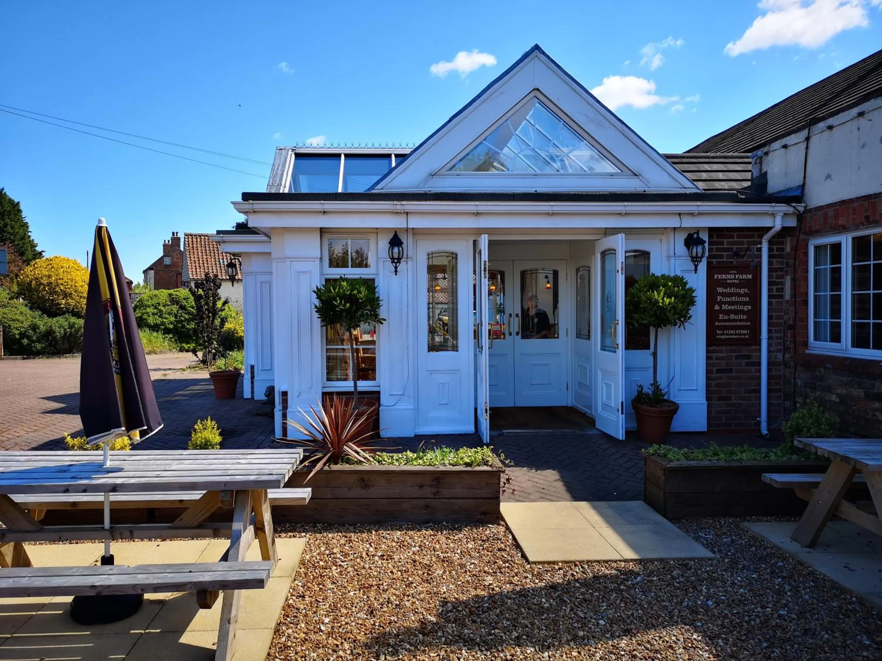 Patio in Ferns Hotel/Palms Leisure