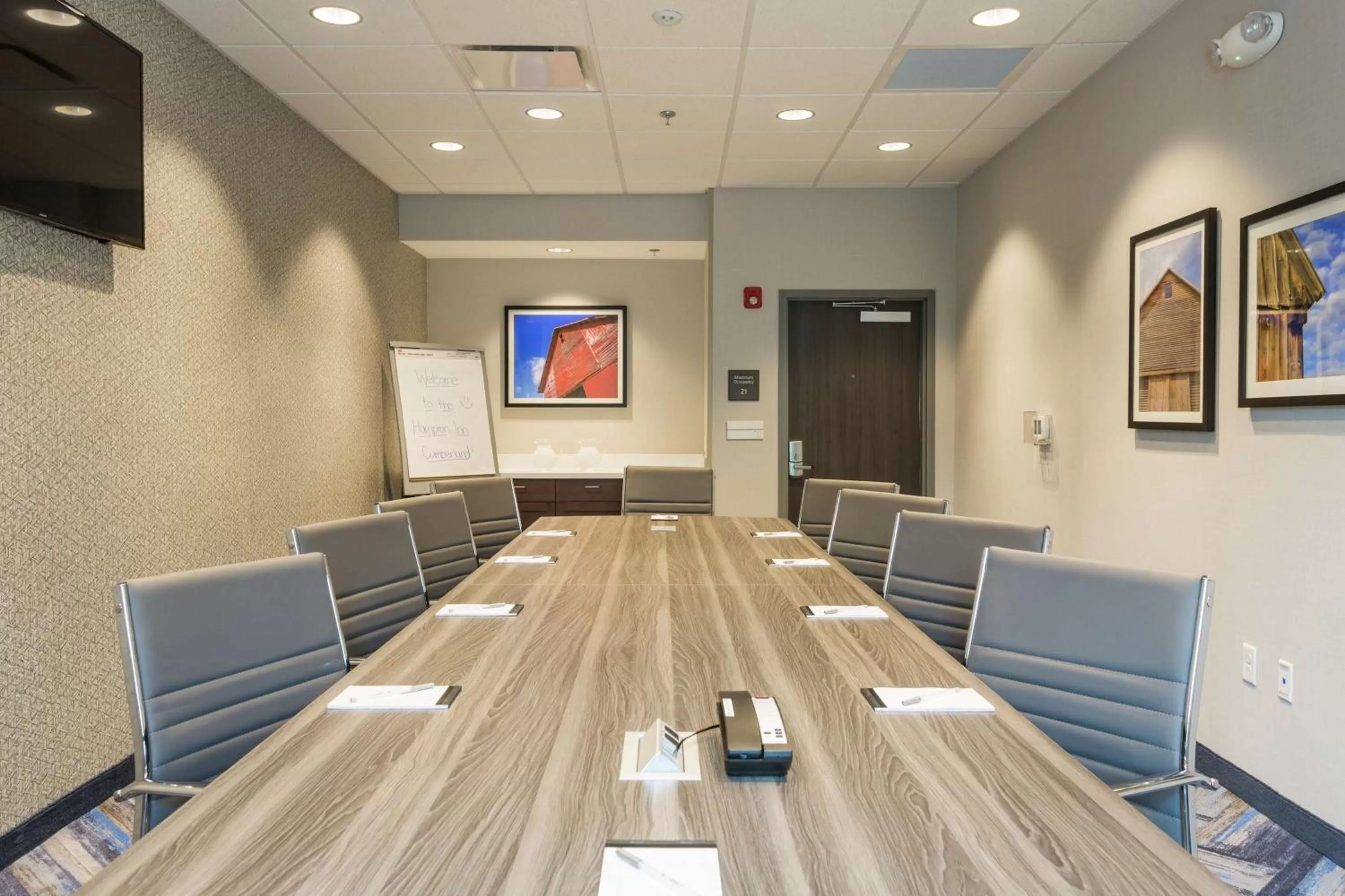 Meeting/conference room in Hampton Inn Cumberland
