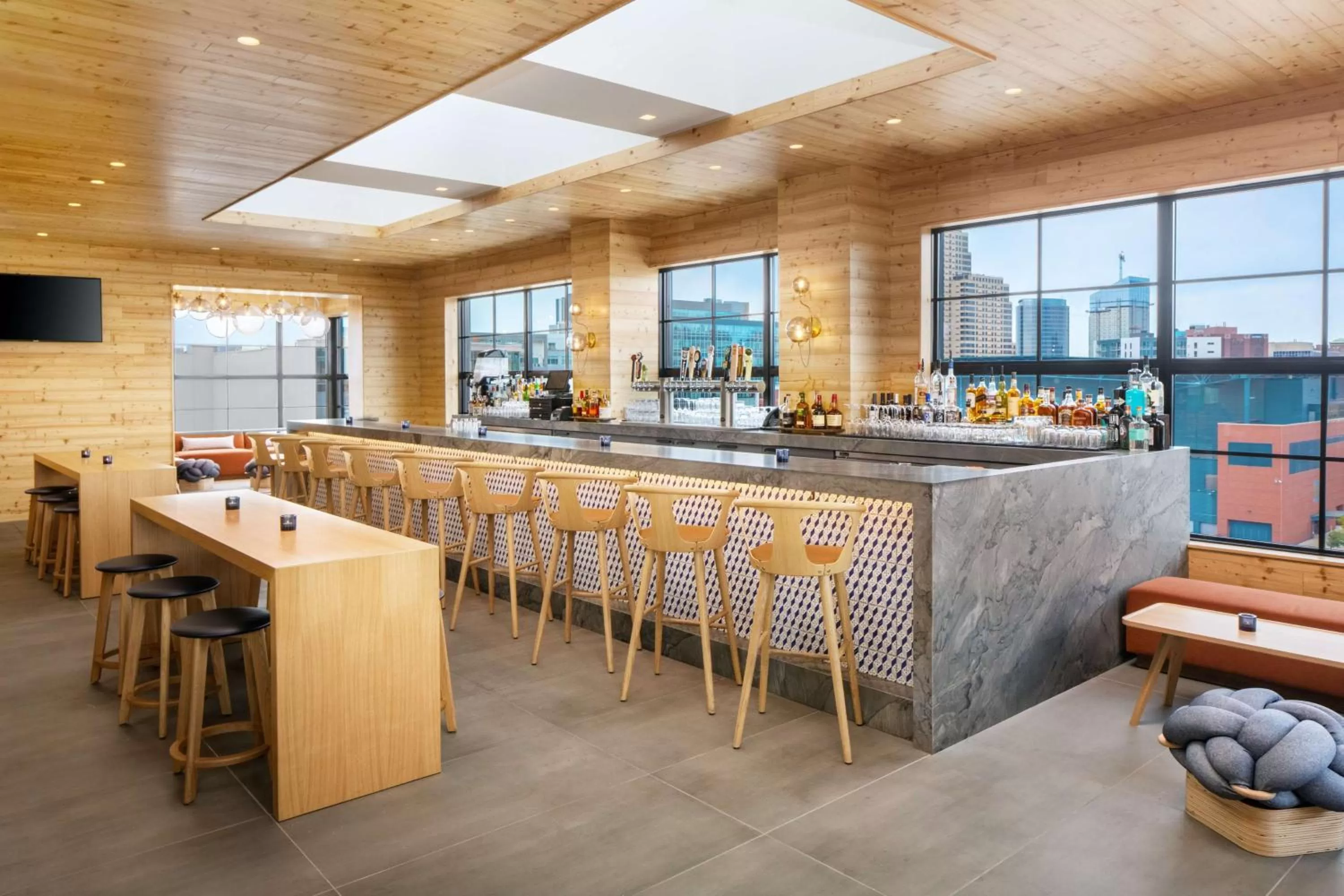 Lounge or bar in Canopy By Hilton Grand Rapids Downtown