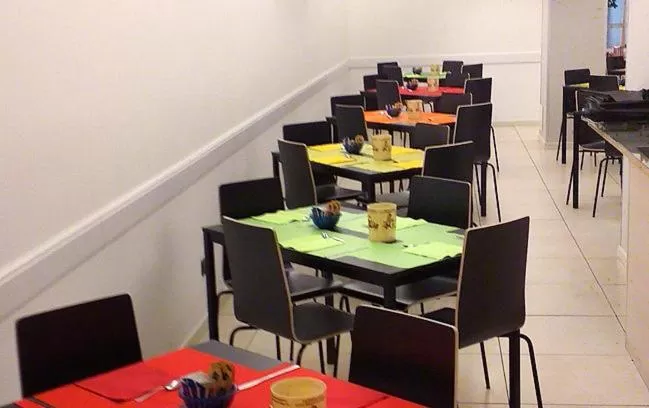 Restaurant/places to eat in Hotel Lux