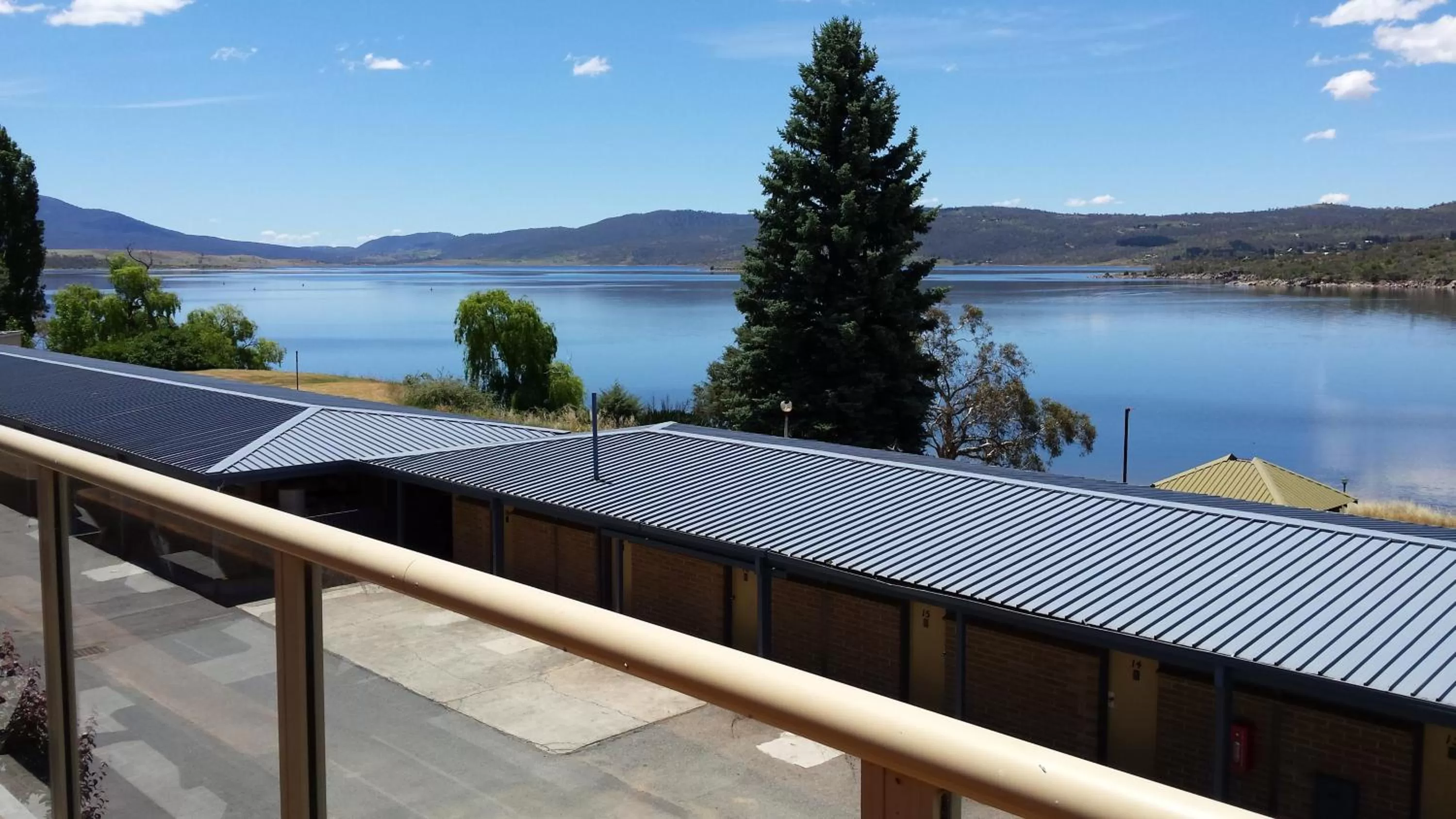 Balcony/Terrace in Lake Jindabyne Hotel