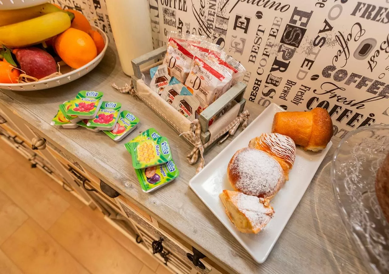 Buffet breakfast, Breakfast in B&B Vico Milano 18