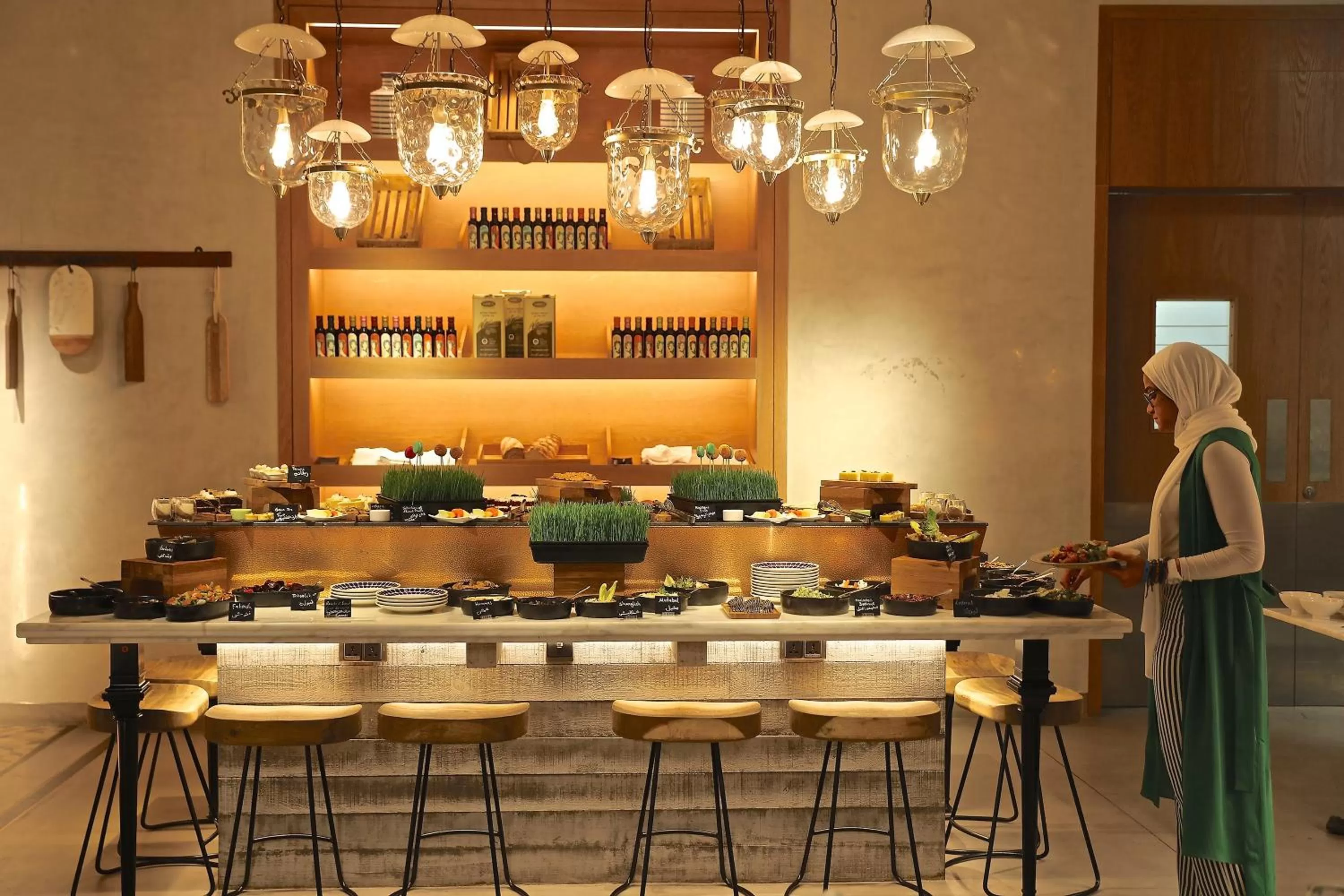 Restaurant/places to eat in Naumi Hotel Dubai - formerly dusitD2 Kenz