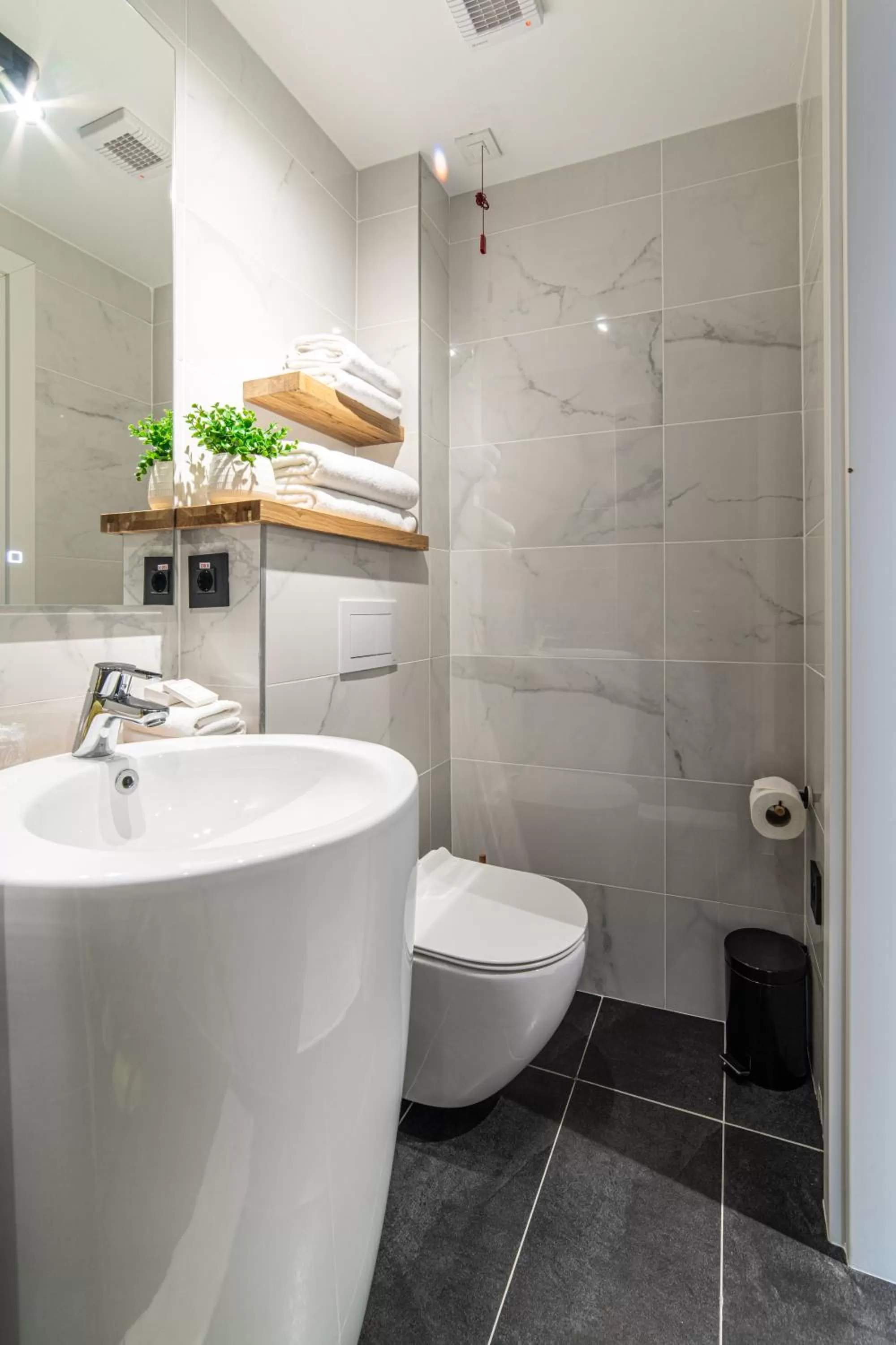 Bathroom in Campeador Inn