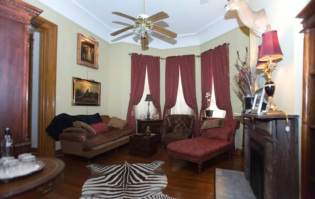 Property building in 1896 O'Malley House