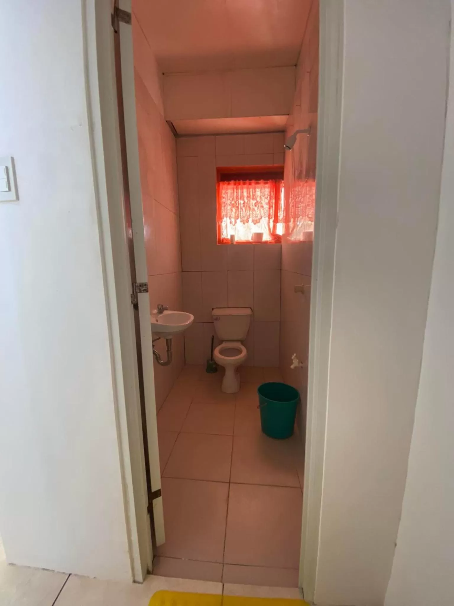 Shower, Bathroom in Scott's Seaview Resort