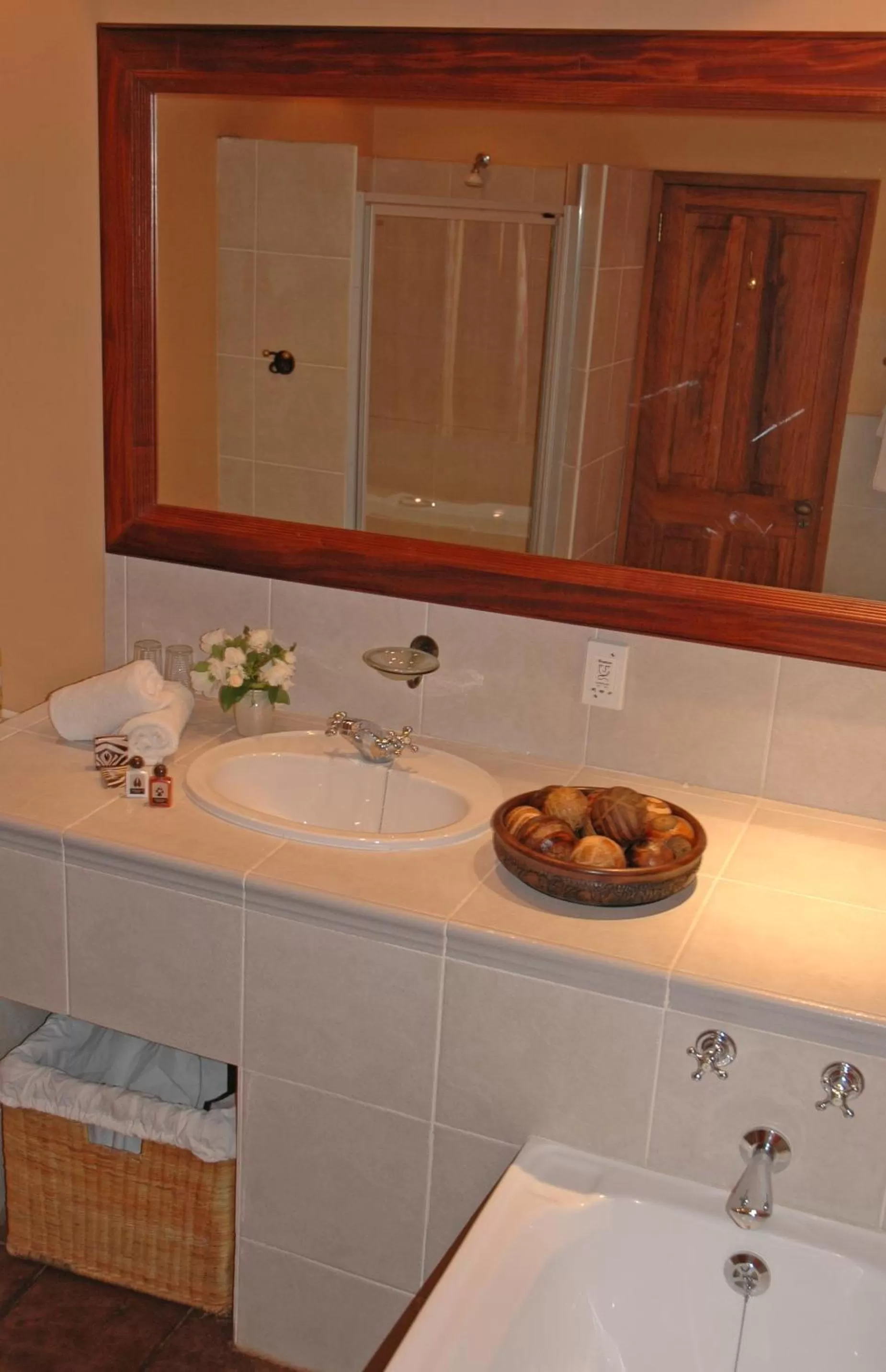 Shower in Kumbali Country Lodge