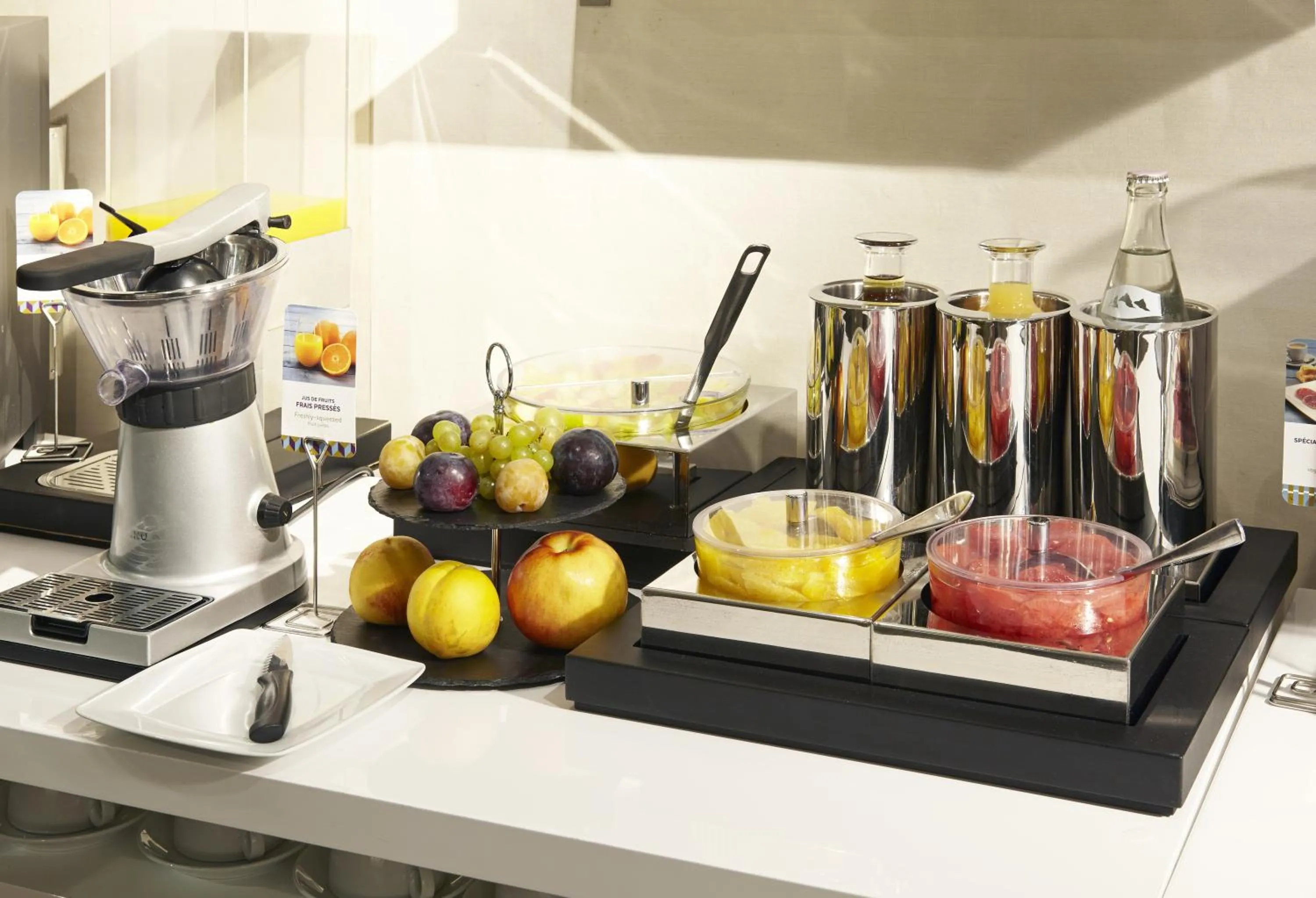 Restaurant/places to eat in Mercure Paris Bastille Saint Antoine