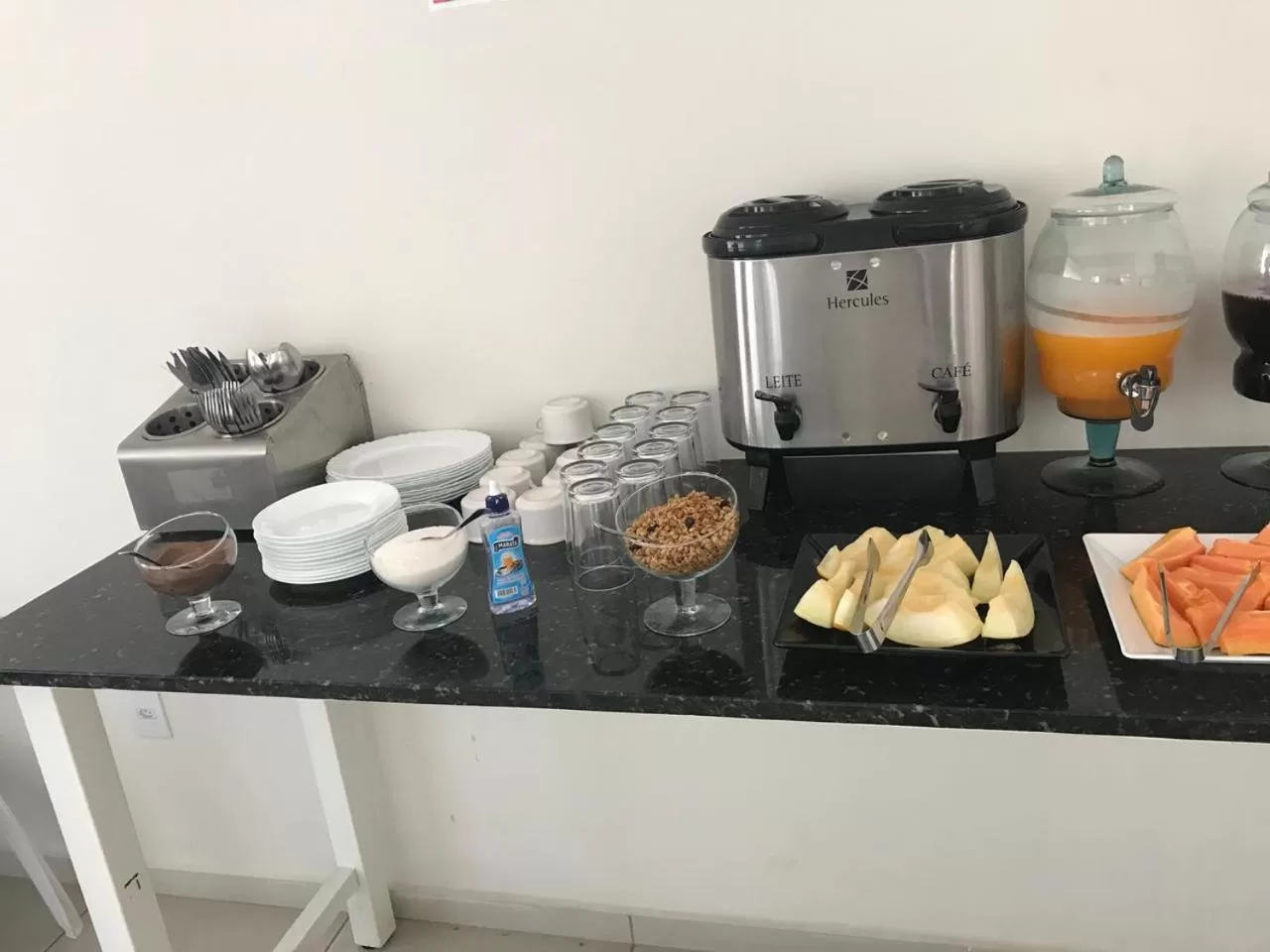 Breakfast, Kitchen/Kitchenette in Leati's Hotel