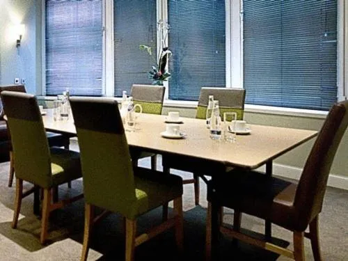 Restaurant/places to eat in Artto Hotel