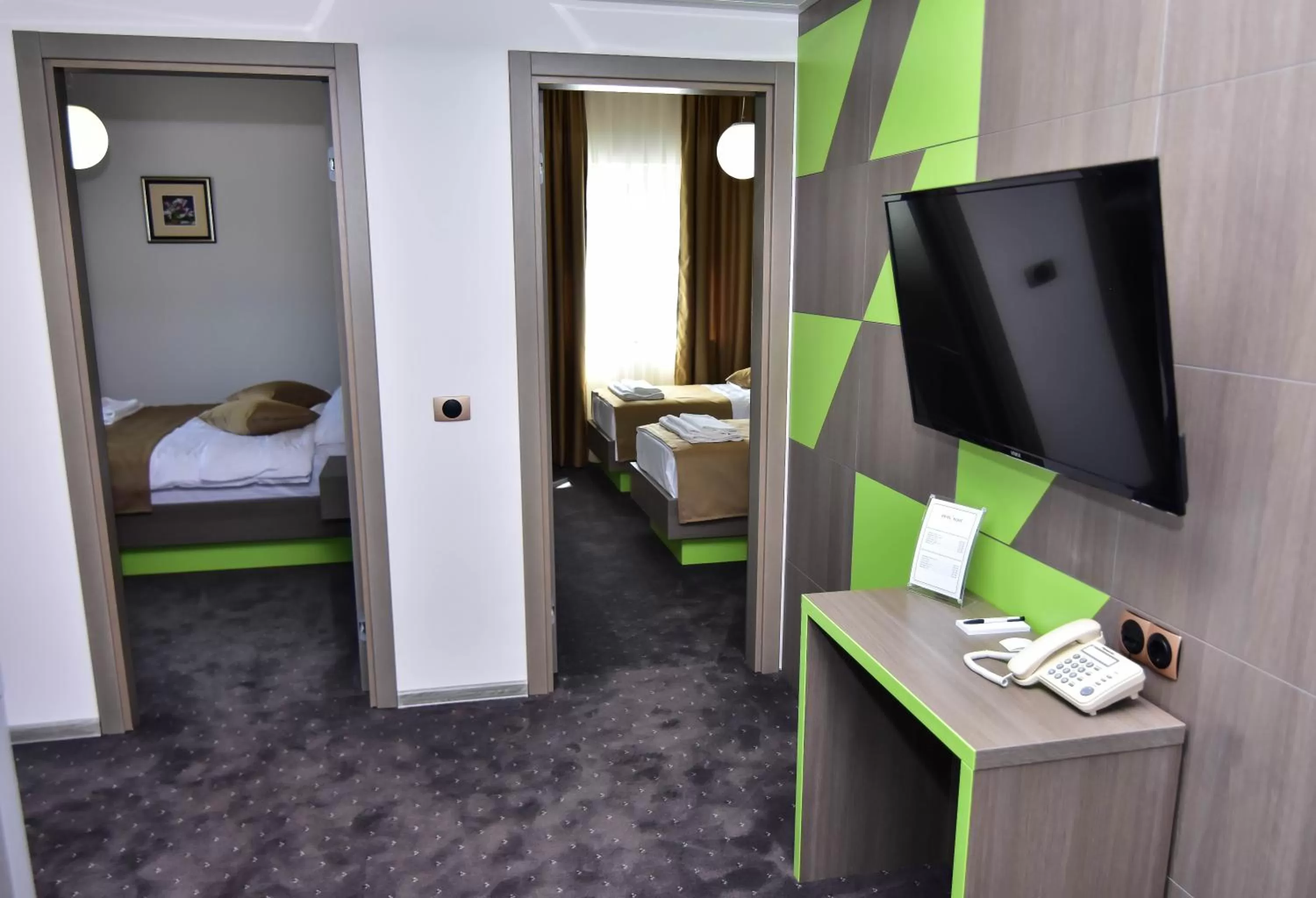 Bedroom, TV/Entertainment Center in Hotel Ključ