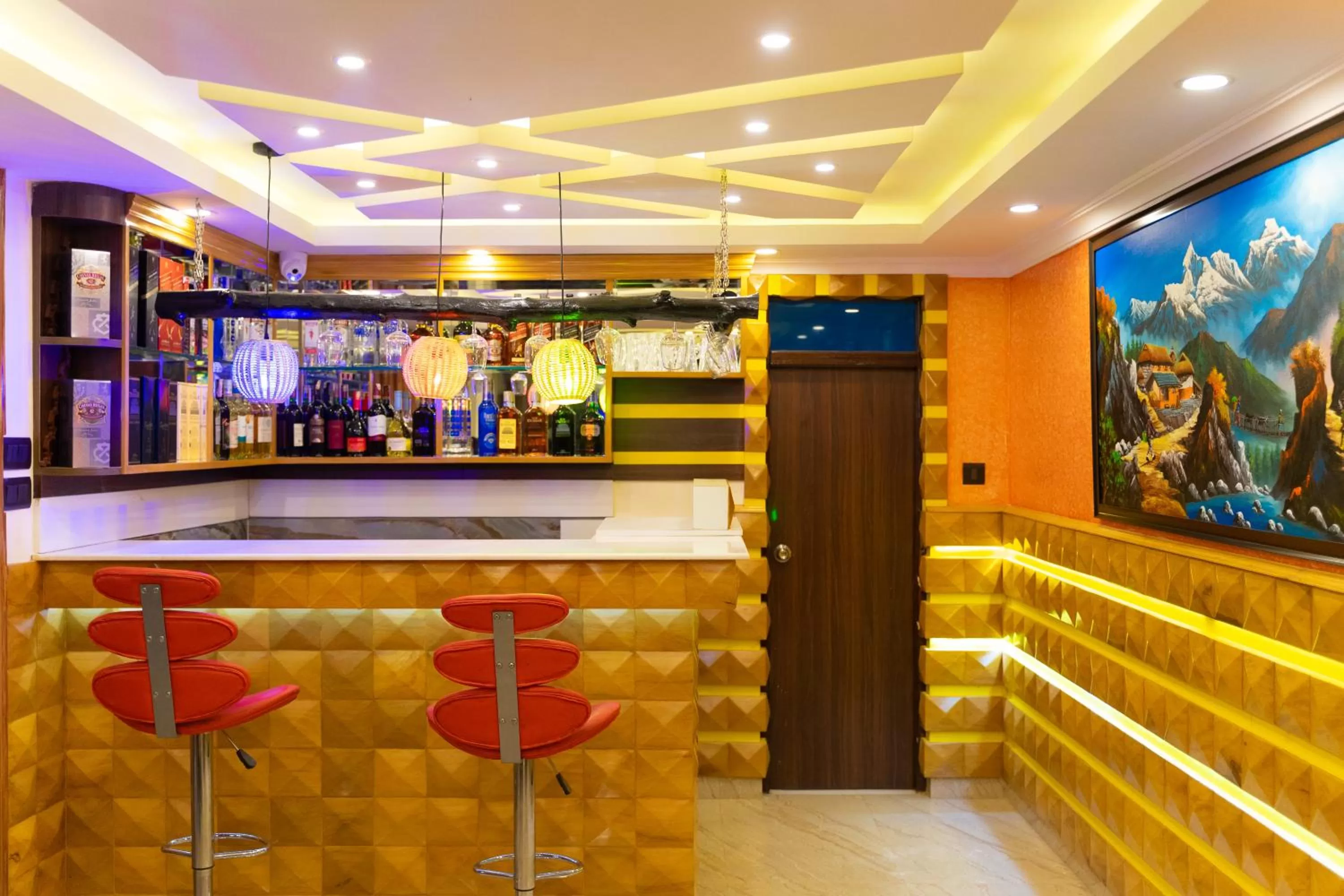 Lounge or bar in Grand Yak Boutique Hotel