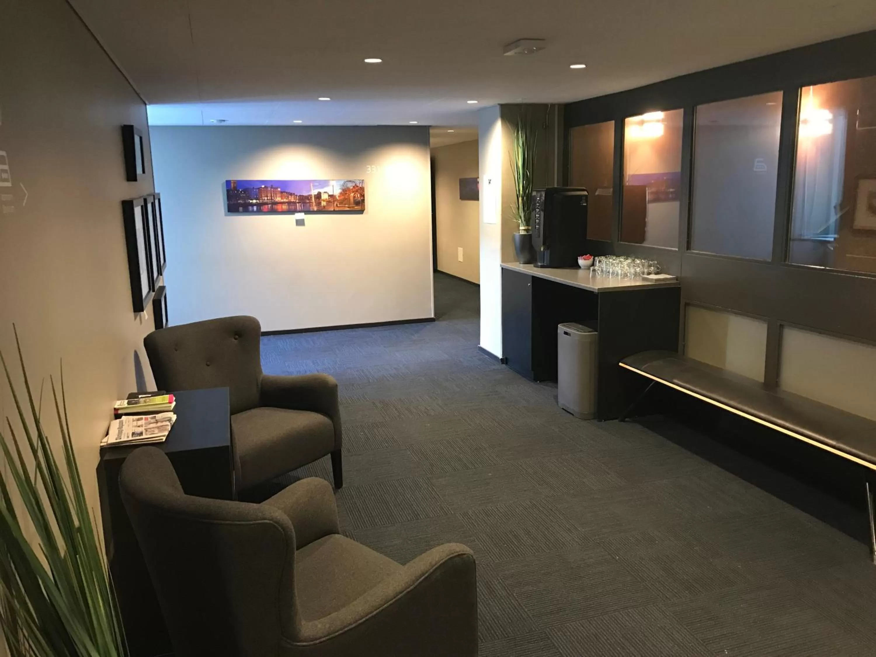 Coffee/tea facilities in First Hotel Central