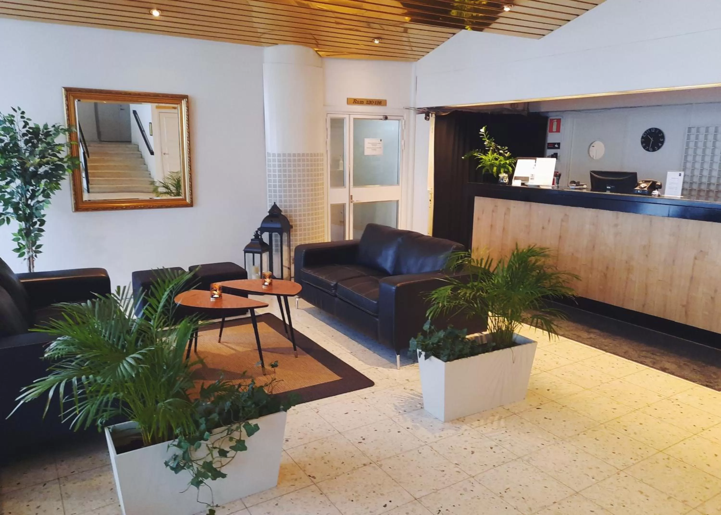 Lobby or reception in Hotel Statt Söderhamn by First Hotels