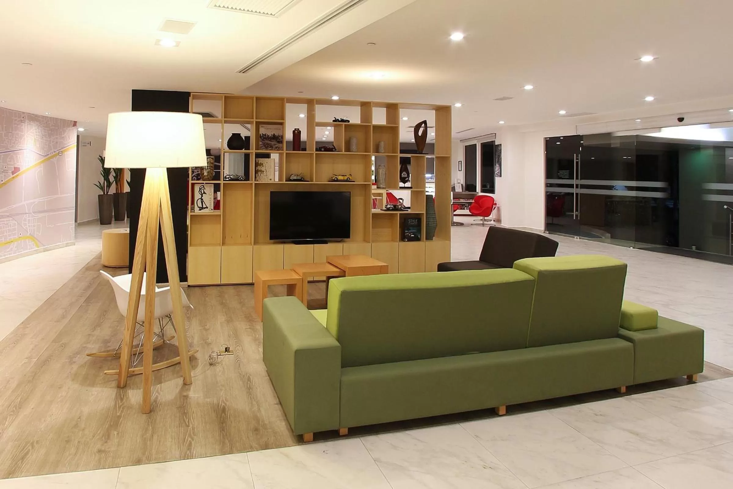 Lounge or bar in Fiesta Inn Express Perinorte