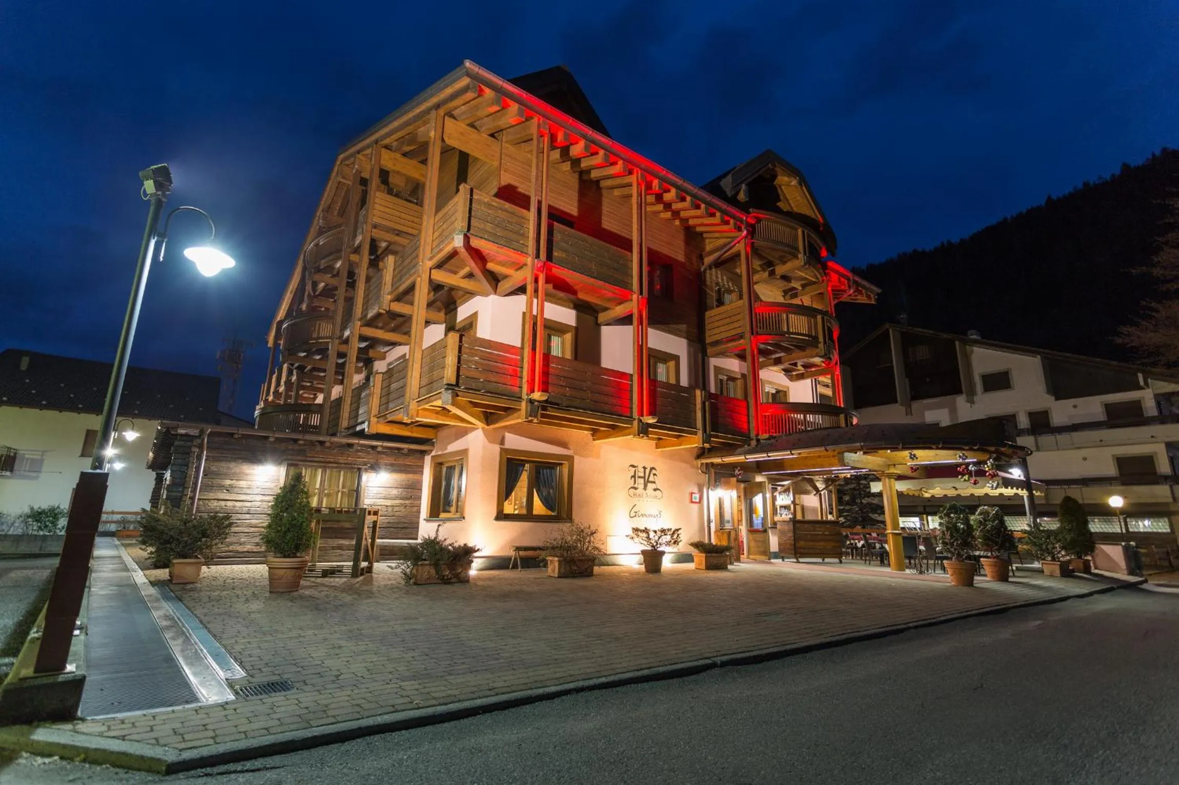 Property building in Hotel Arisch