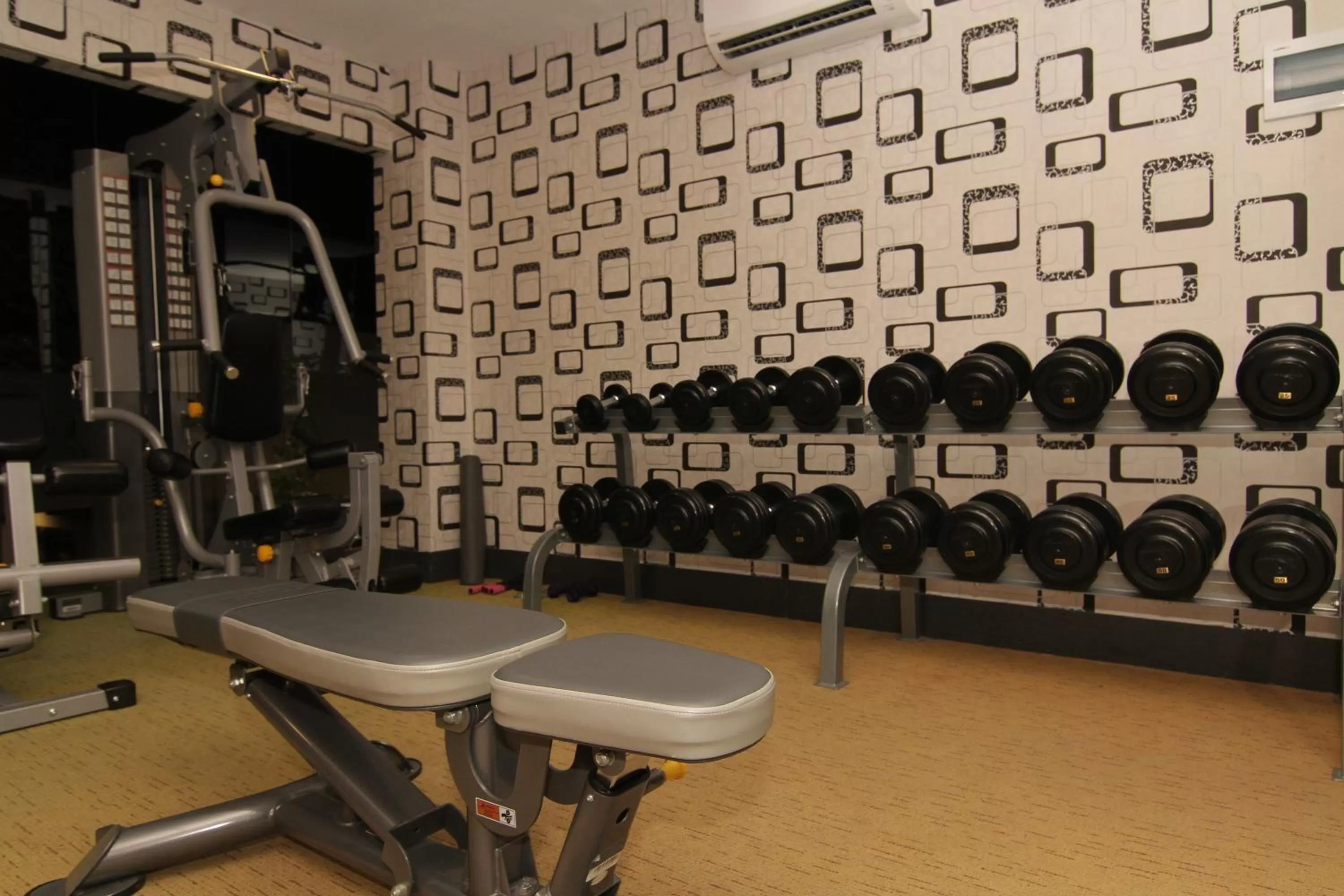 Fitness centre/facilities in Eloisa Royal Suites