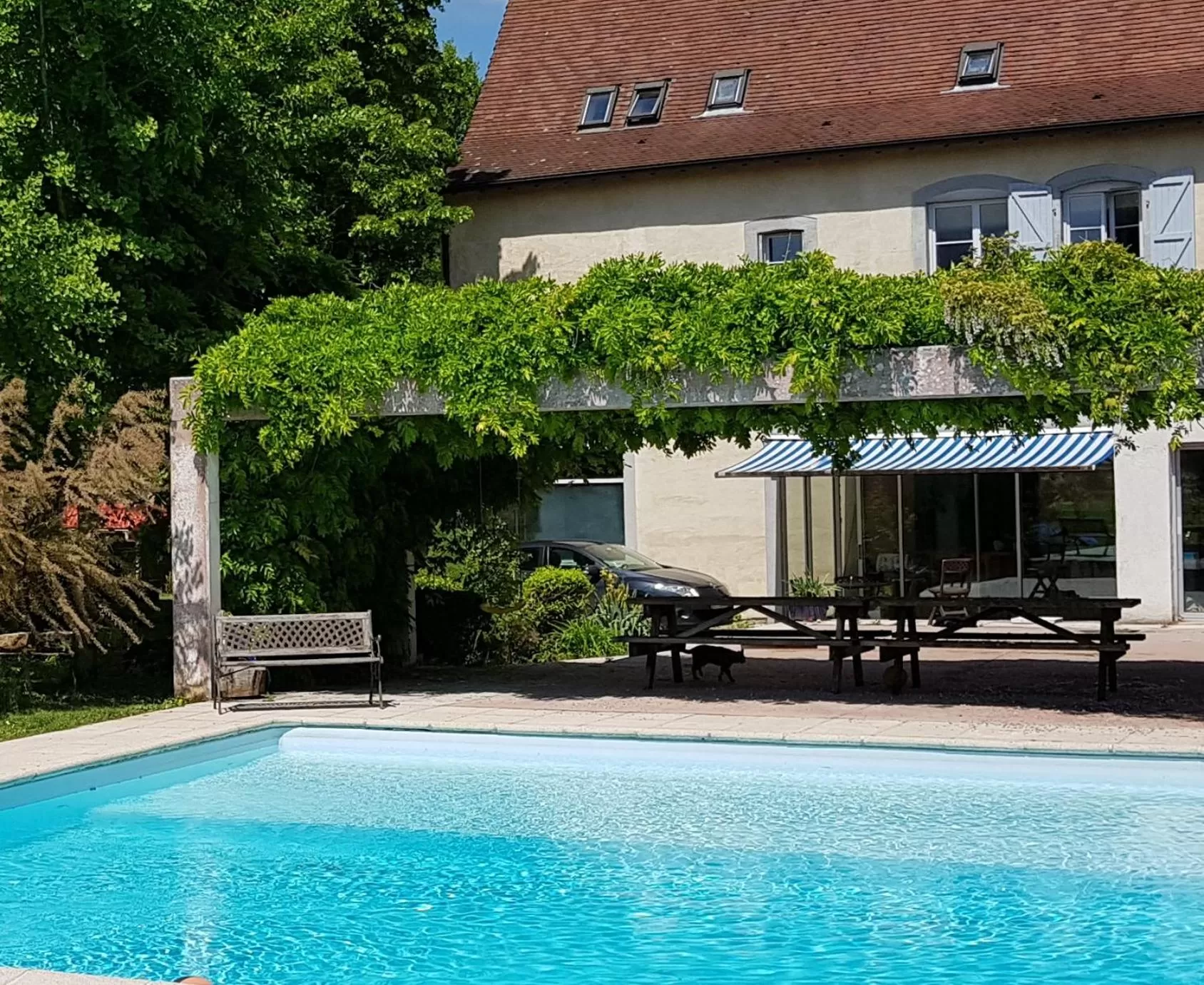 Twin Room with Pool View in De passage chez Lili