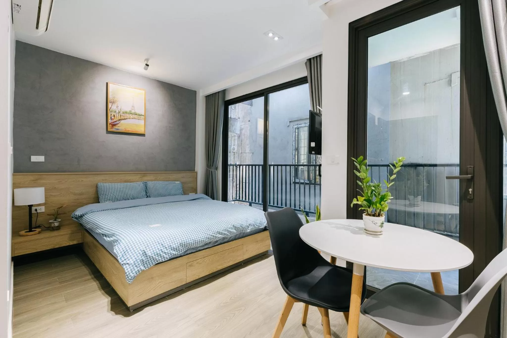 Bed in LUCK APART 8 - Hanoi Westlake Balcony Studio